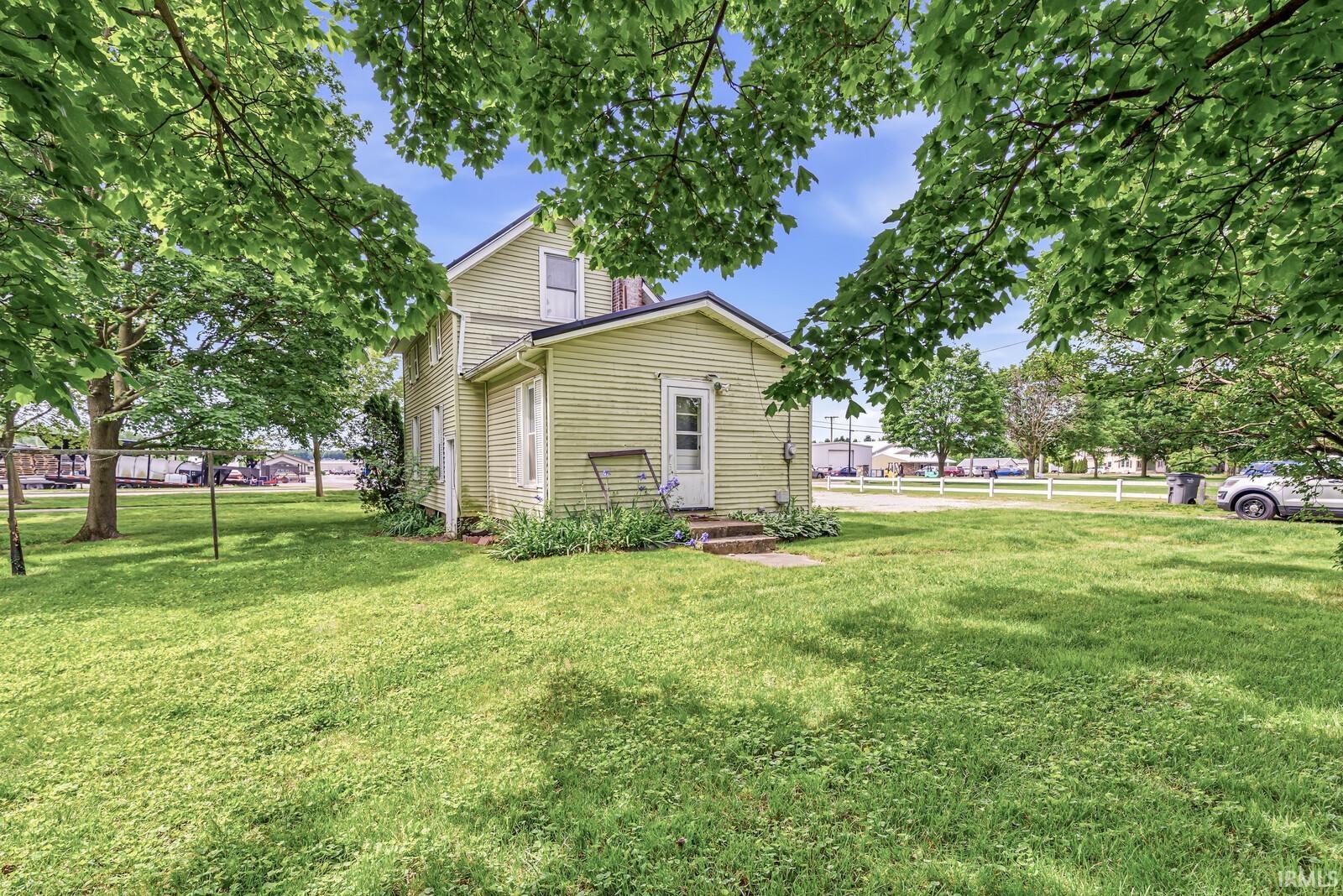 Photo 6 of 800 E Waterford Street