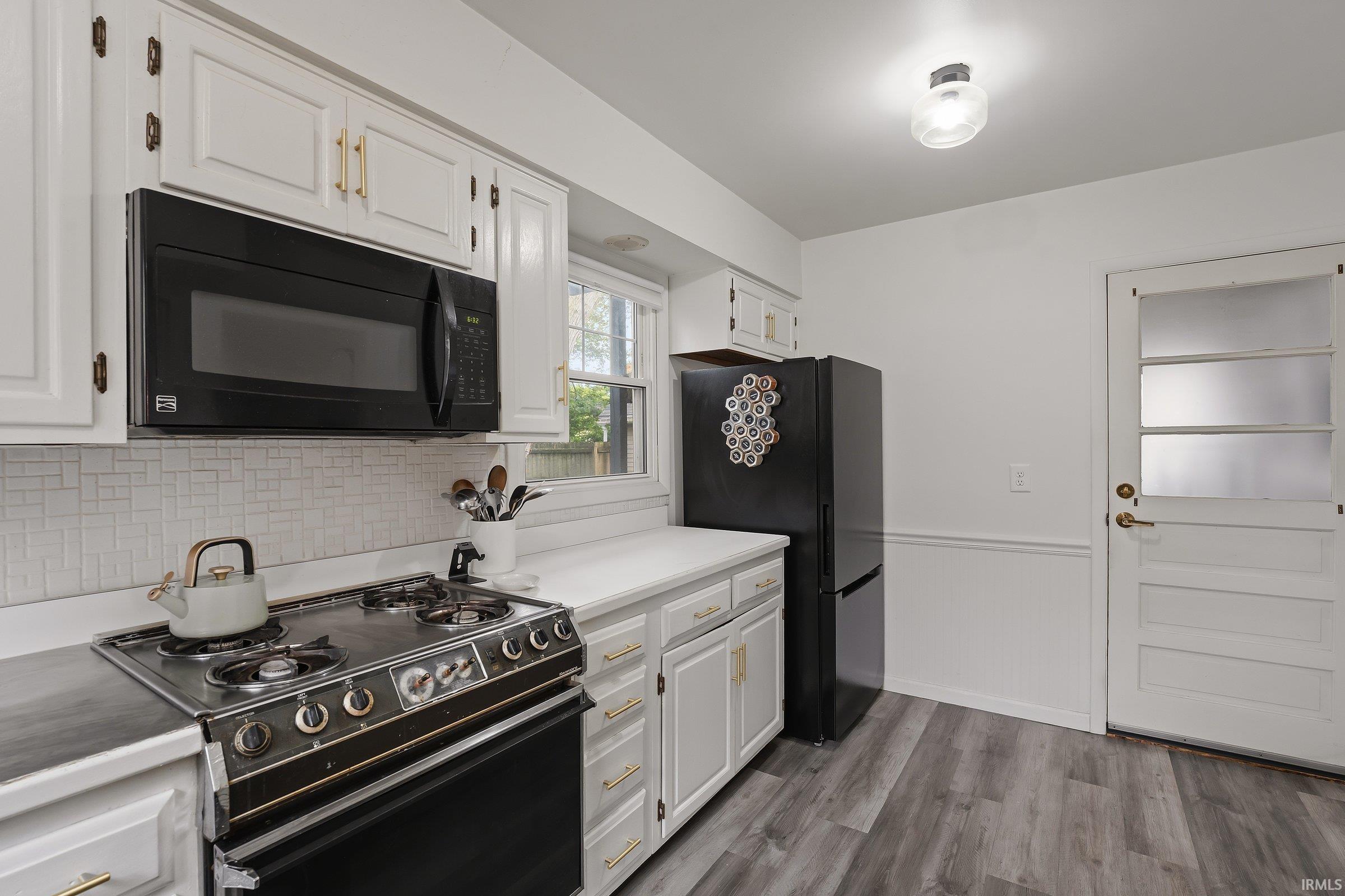 Photo 19 of 162 Manor Avenue
