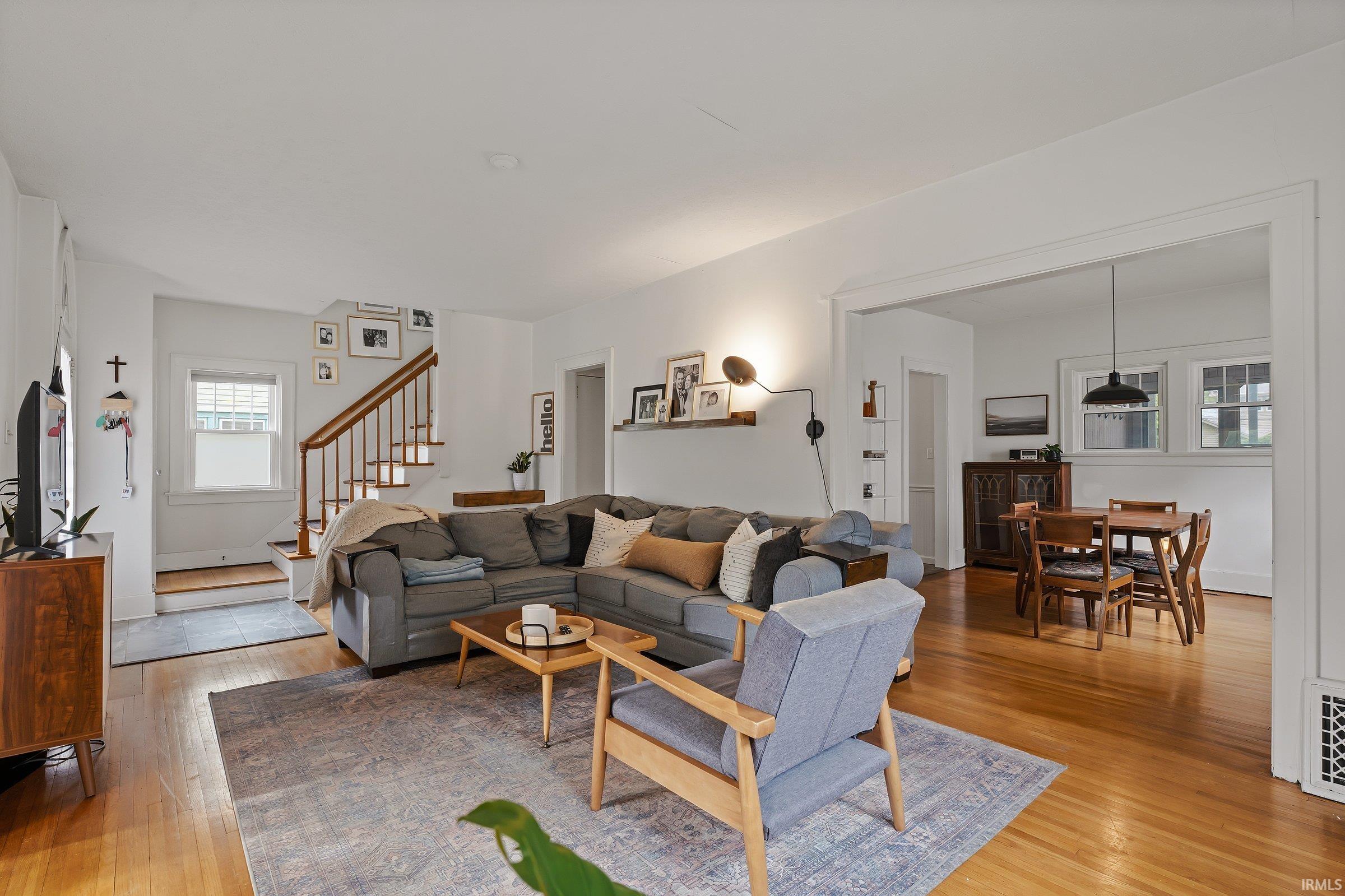 Photo 28 of 162 Manor Avenue