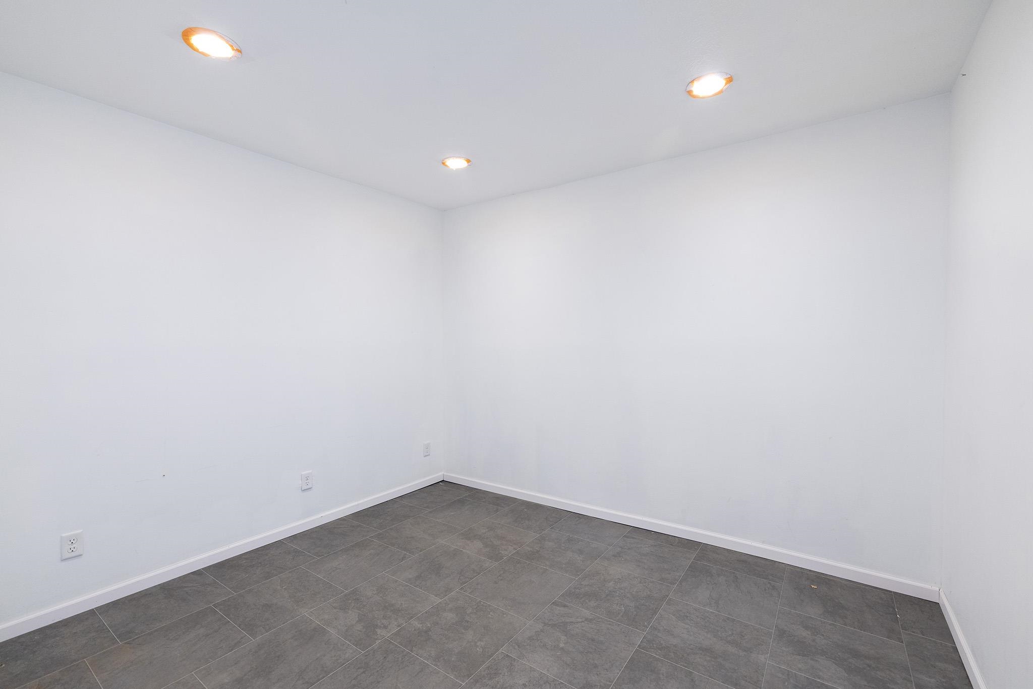 Photo 12 of 808 S 9th Street