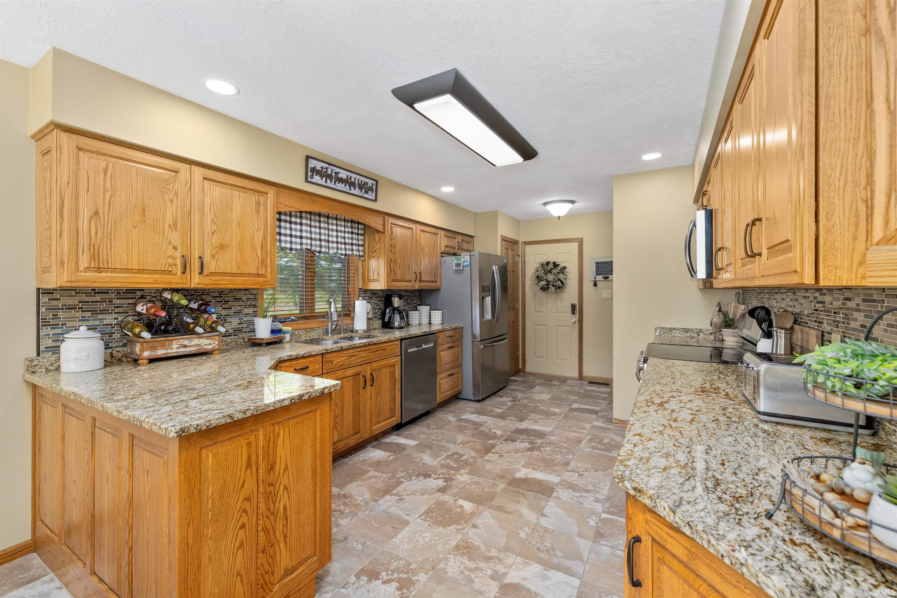 Photo 11 of 6033 S 200 W. Road
