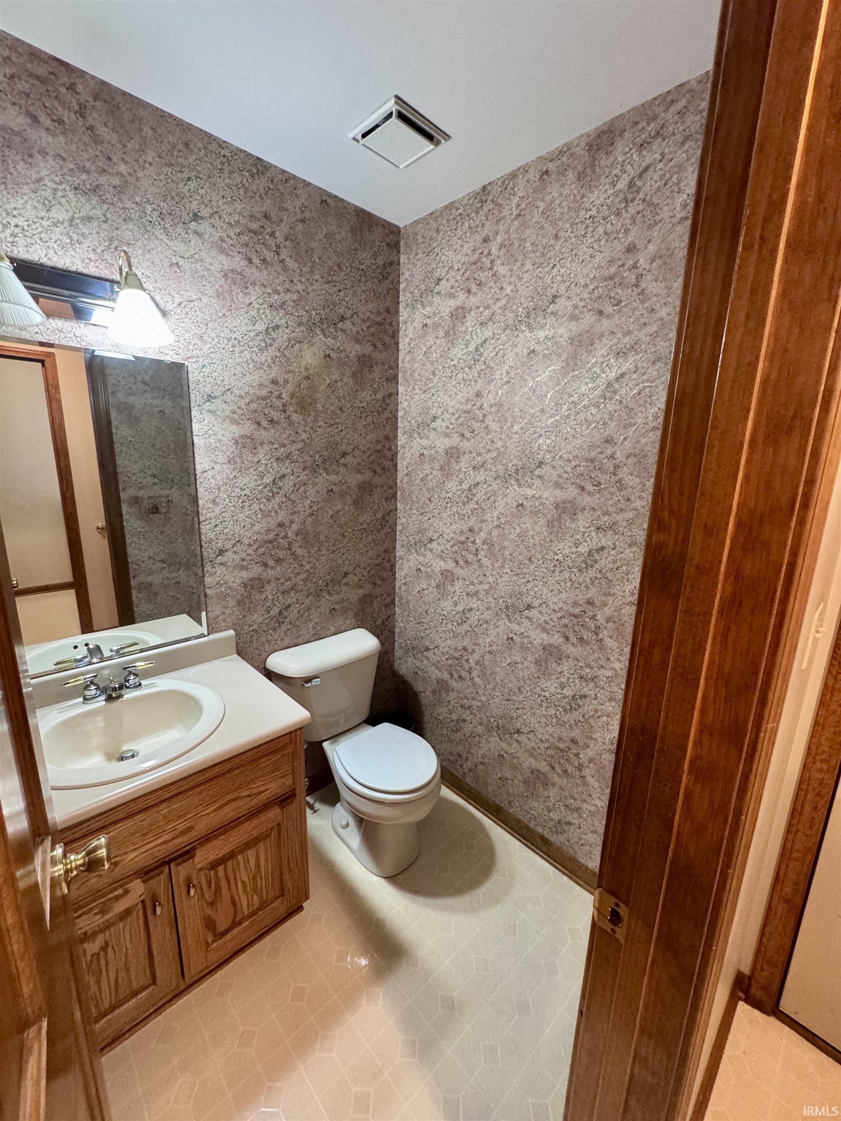 Photo 14 of 1503 Baron Court