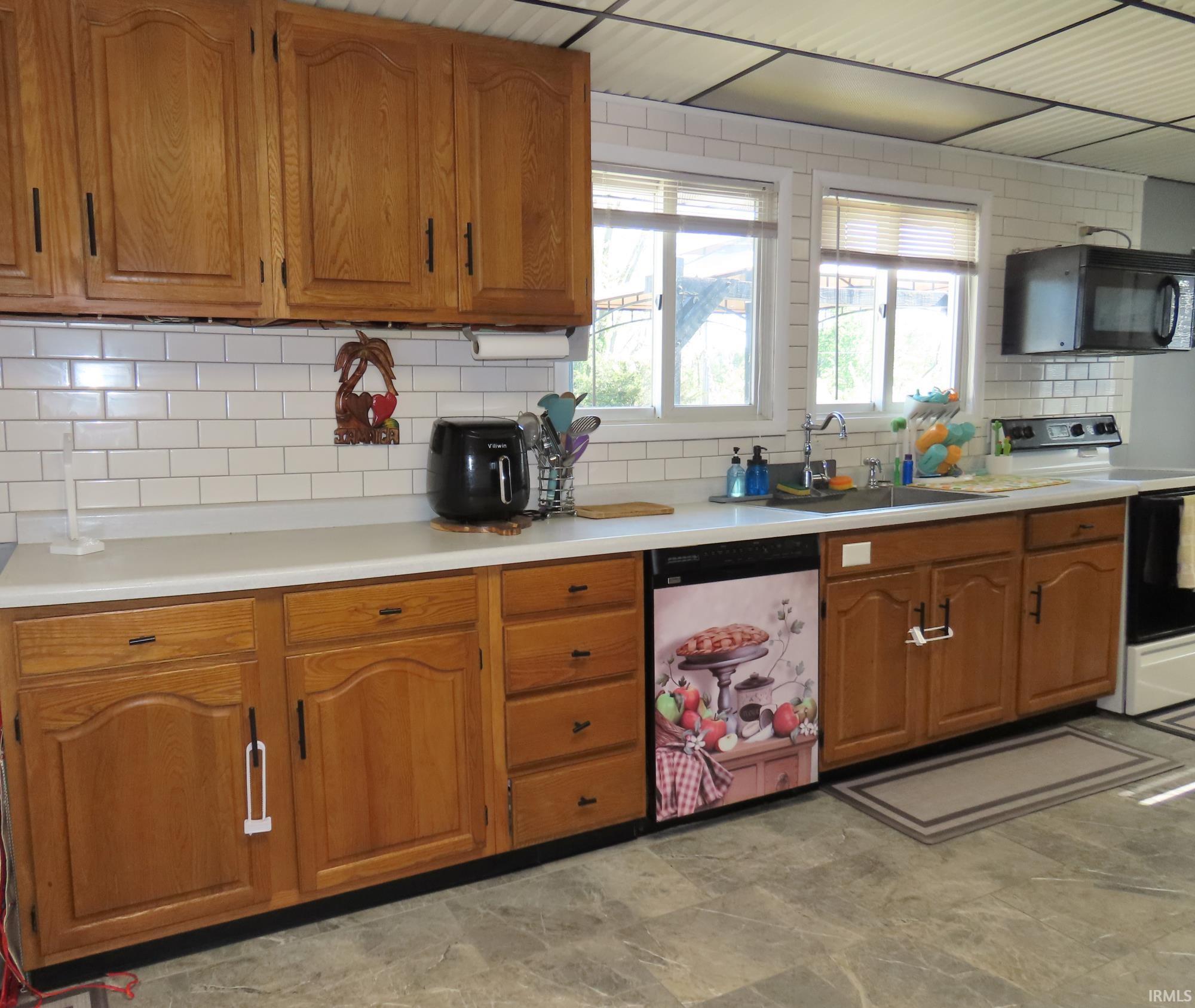 Photo 11 of 7945 N 650 W