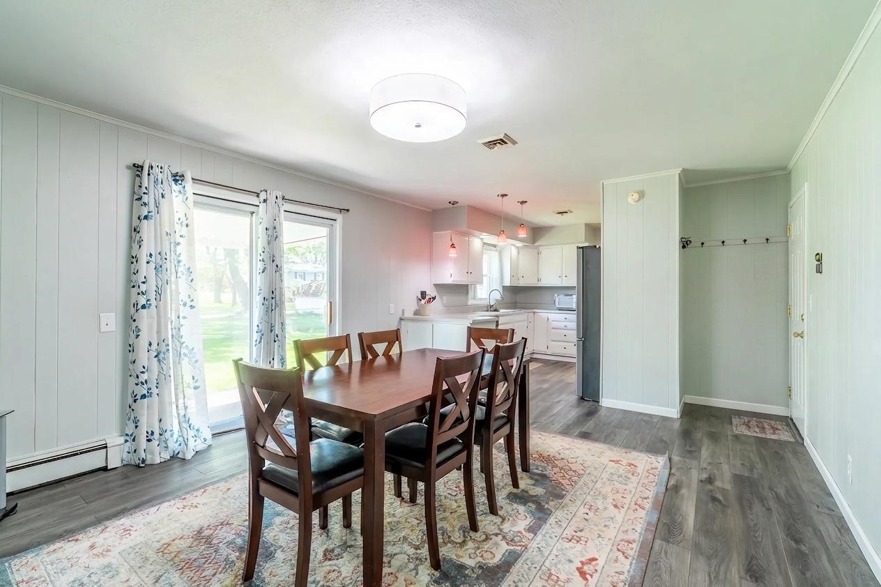 Photo 2 of 1595 W 100 N