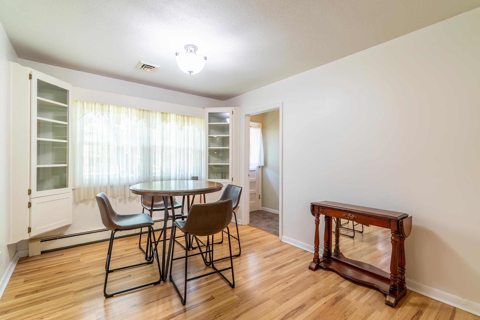 Photo 4 of 1595 W 100 N