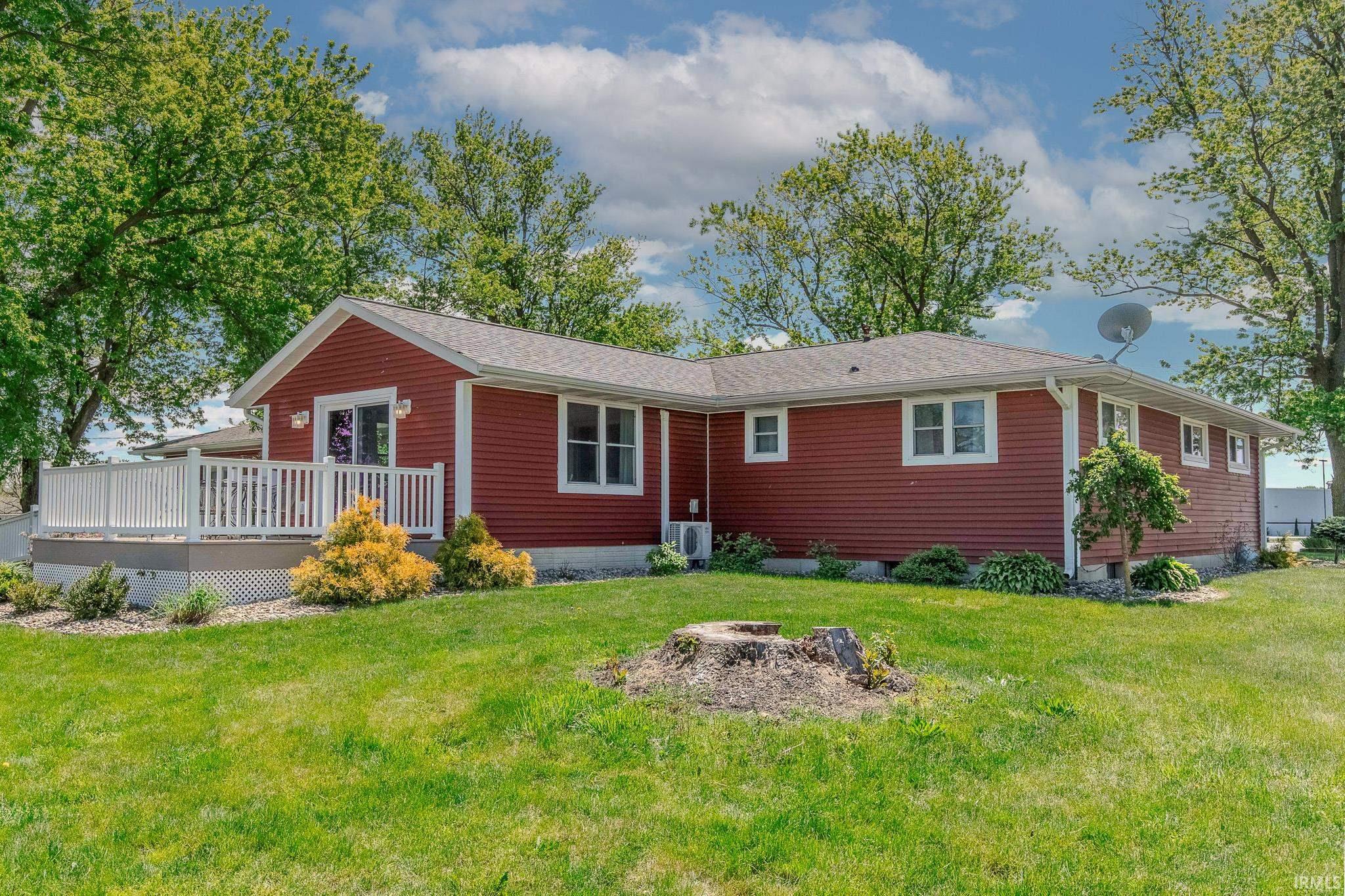 Photo 5 of 240 E Farver Street