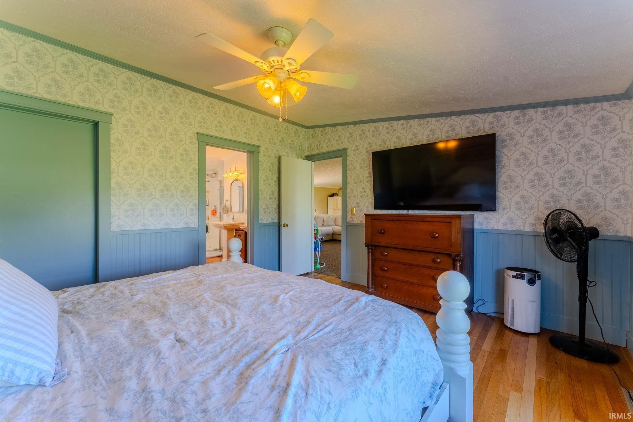 Photo 11 of 2588 S 300 E