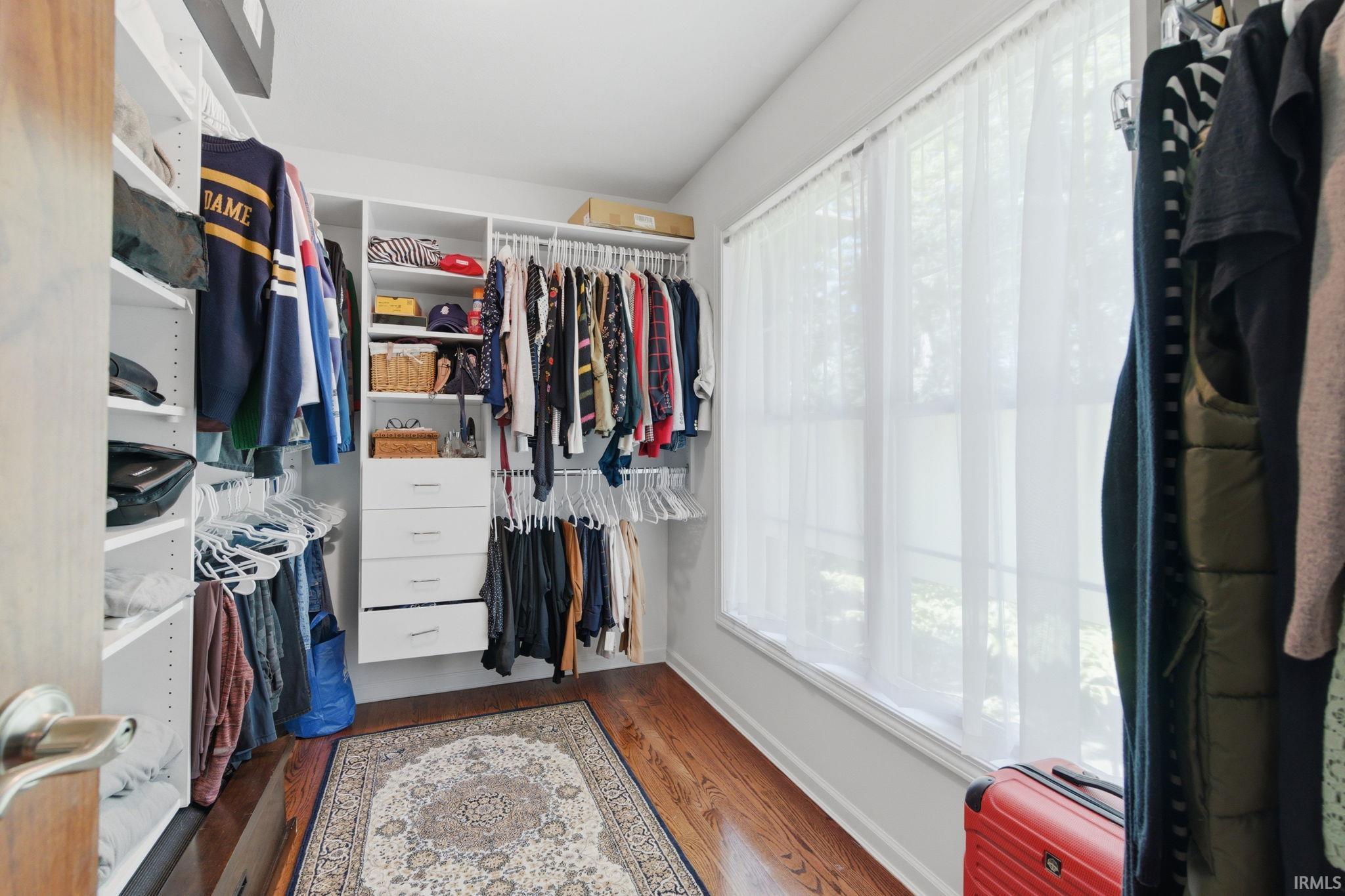 Walk In Closets