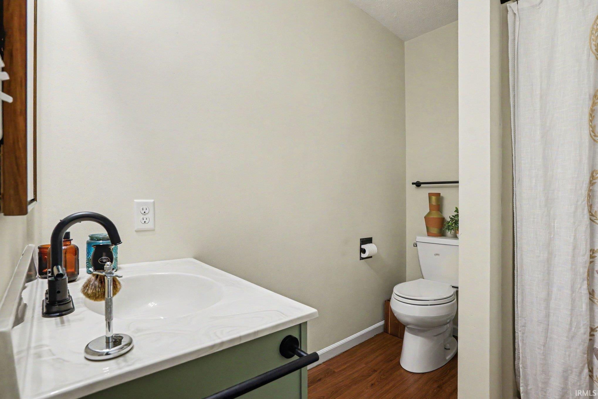 Photo 15 of 610 Danbury Drive