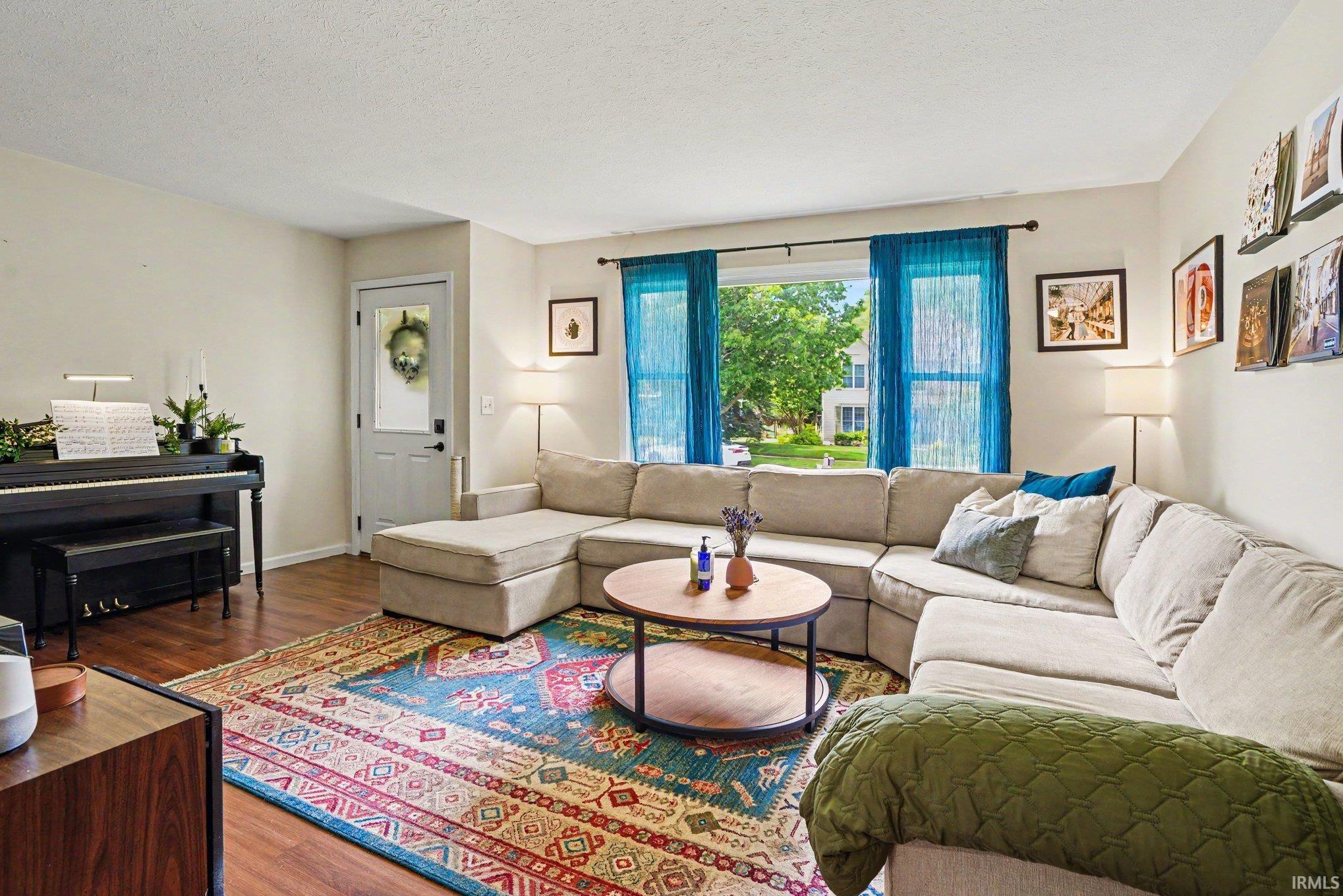 Photo 6 of 610 Danbury Drive