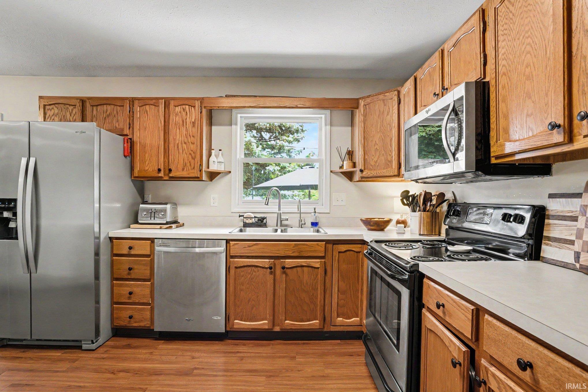 Photo 9 of 610 Danbury Drive
