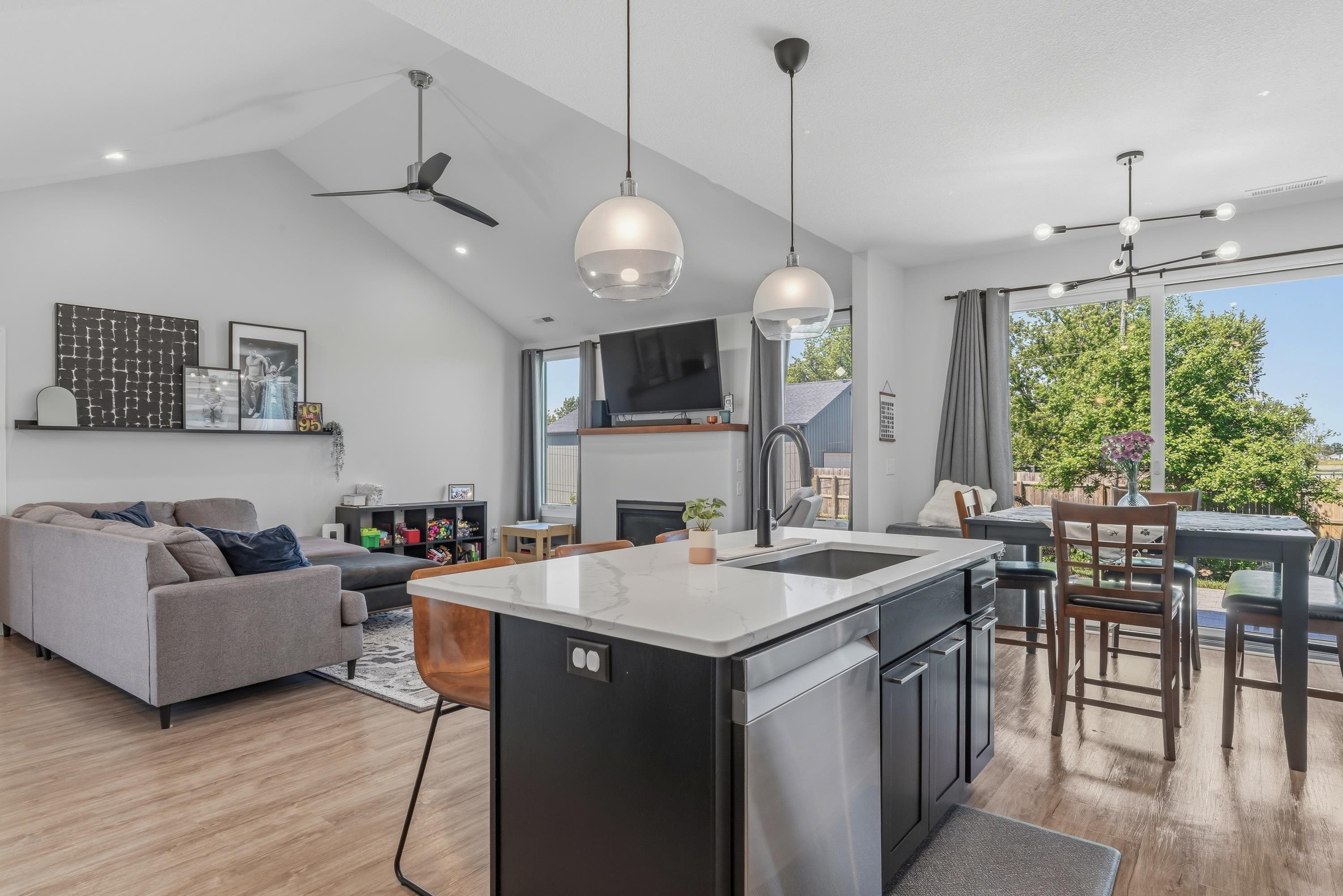 Photo 9 of 13417 Martingale Cove