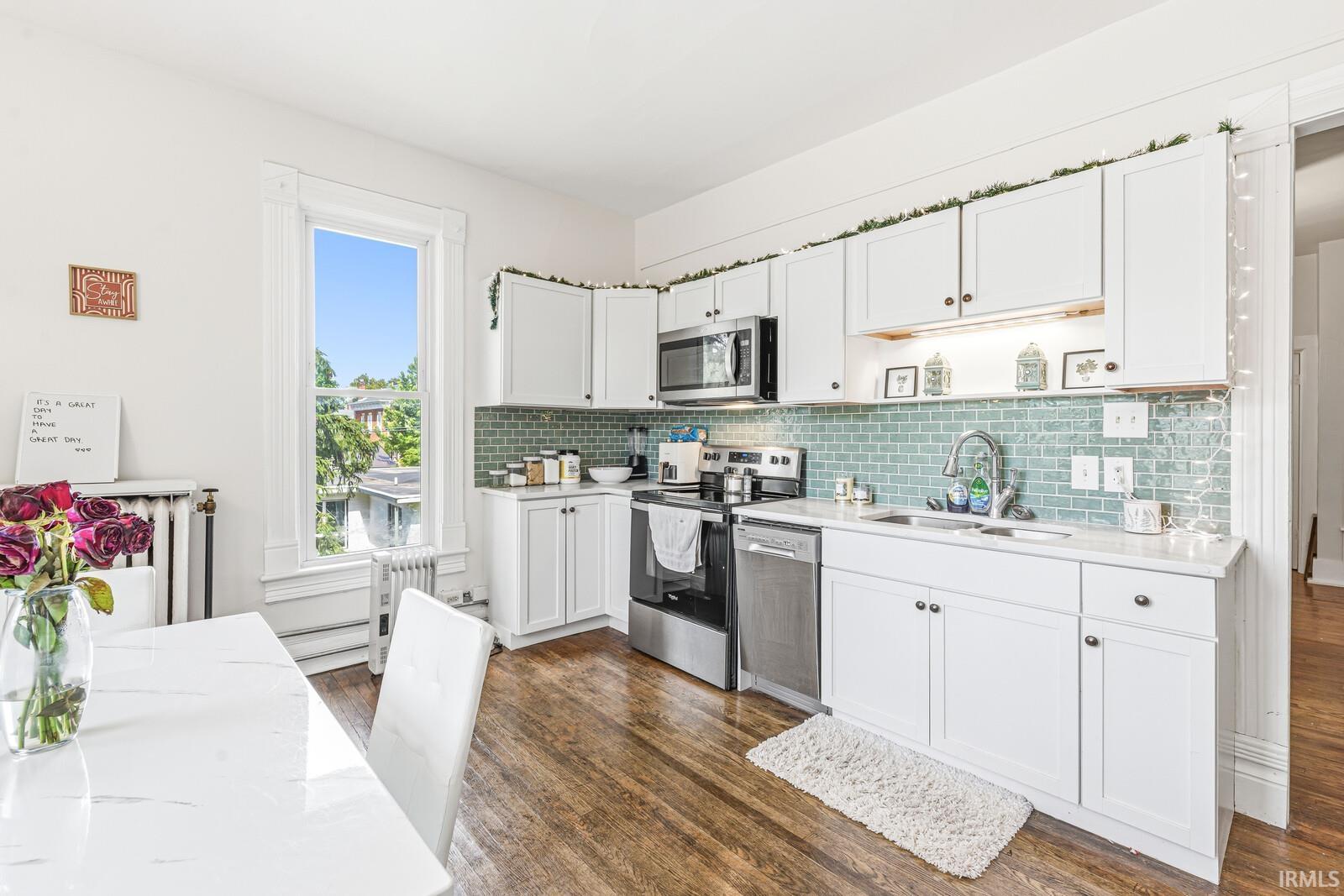 Photo 3 of 323 S 6th Street