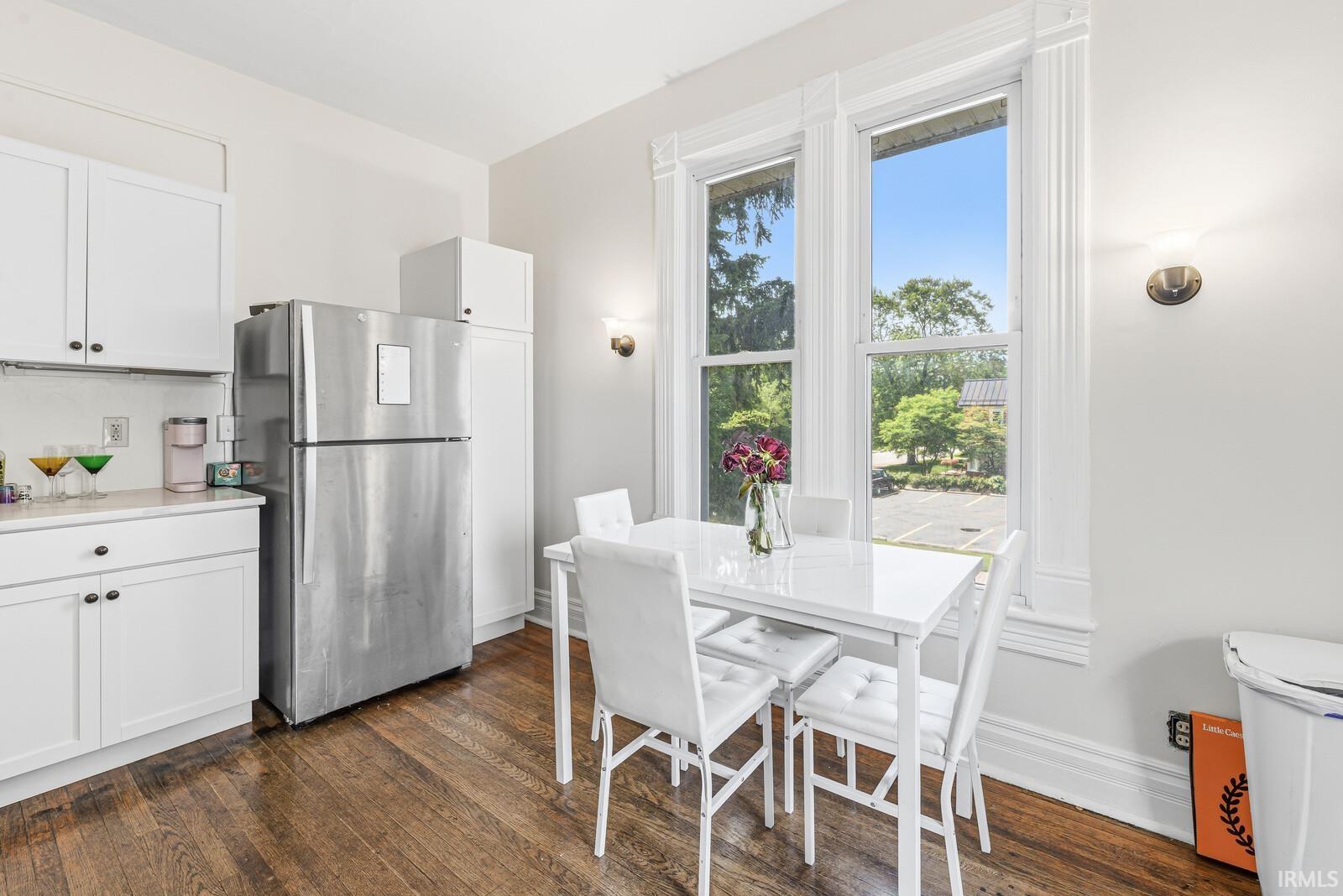 Photo 6 of 323 S 6th Street