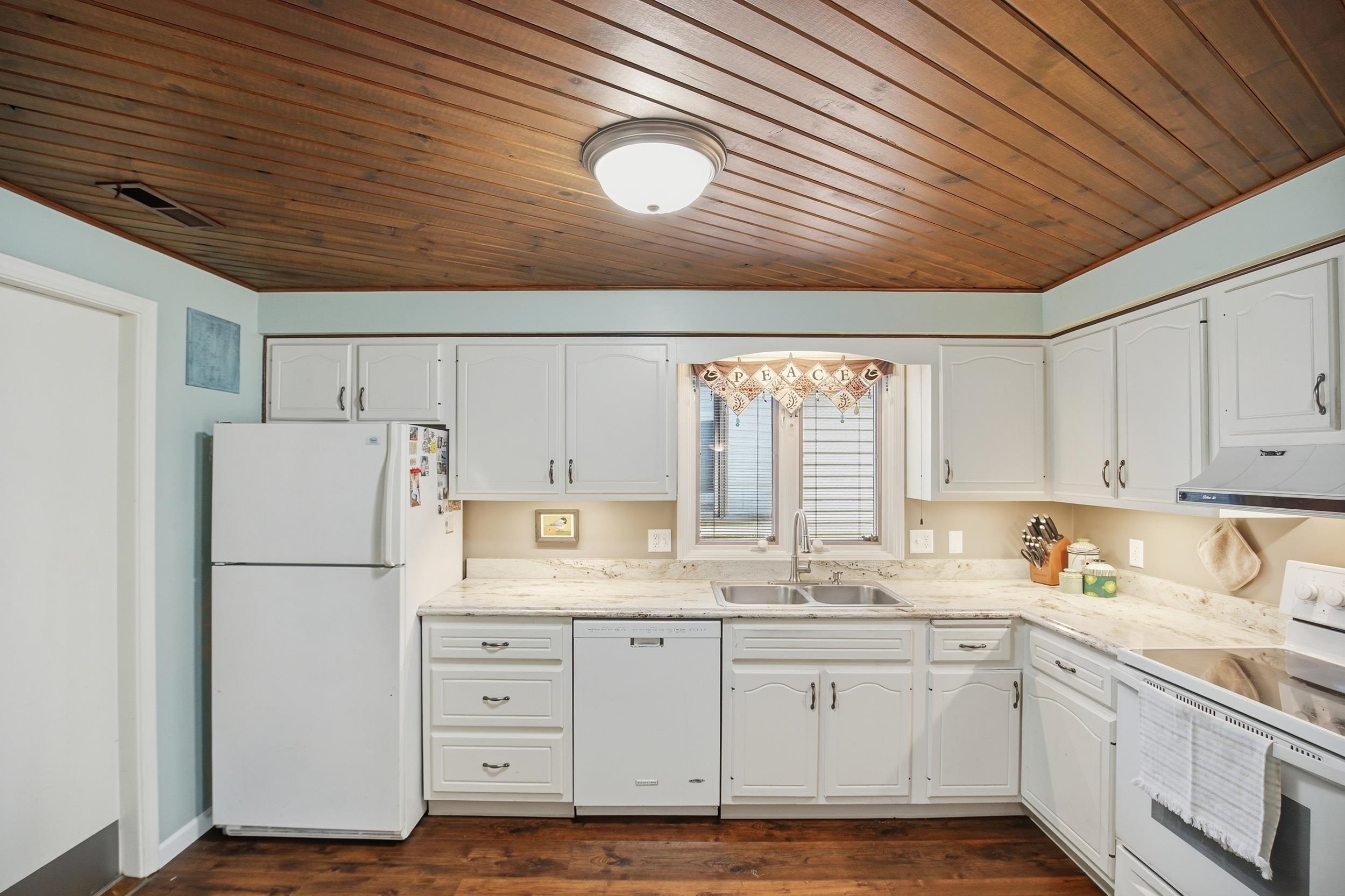 Photo 11 of 4528 E SHENANDOAH Circle