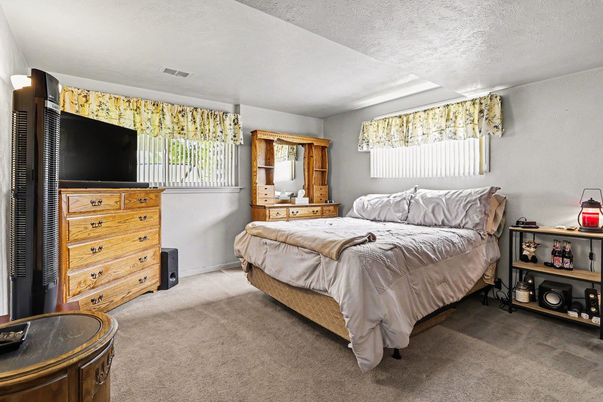 Photo 11 of 58418 Hilly Lane