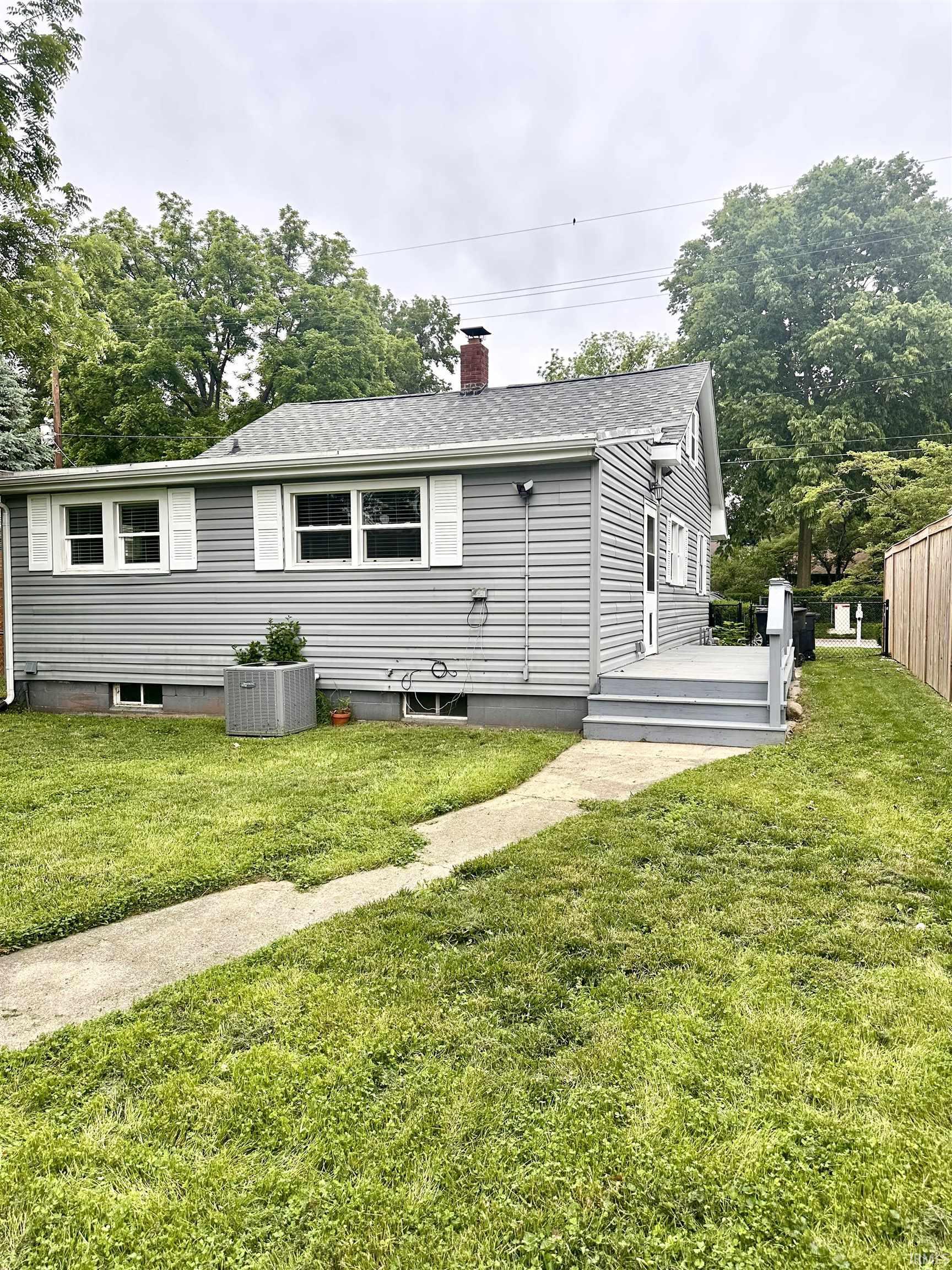 3rd image of 1219 Logan Ave, Lafayette, IN 47905 | MLS# 202620934