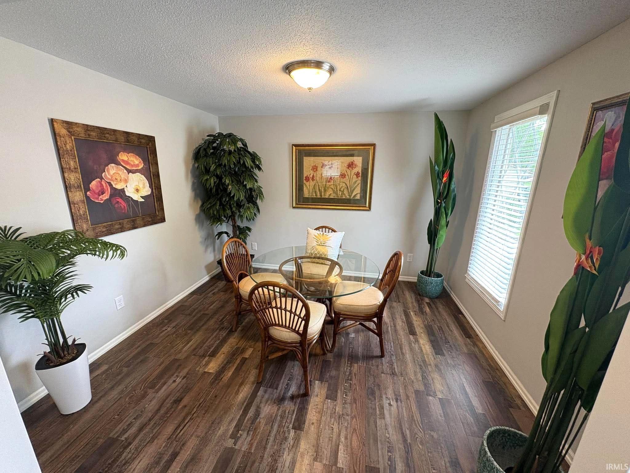 Photo 2 of 1515 Lofton Way