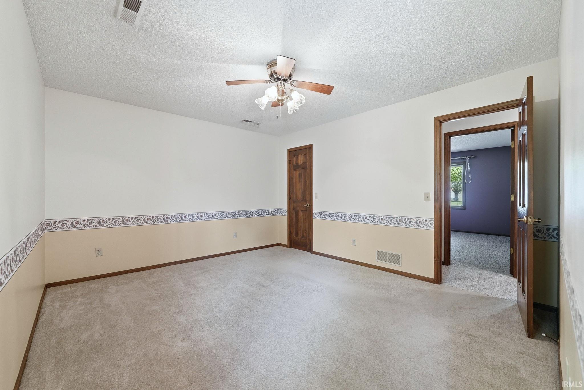 Photo 15 of 4909 Clovedale Drive