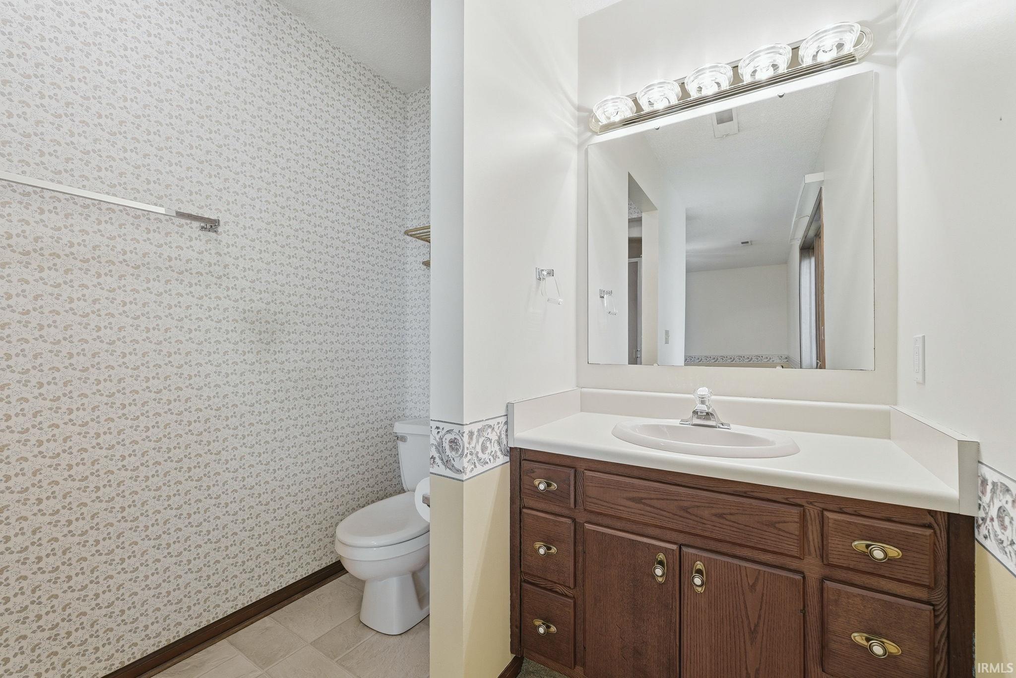 Photo 19 of 4909 Clovedale Drive