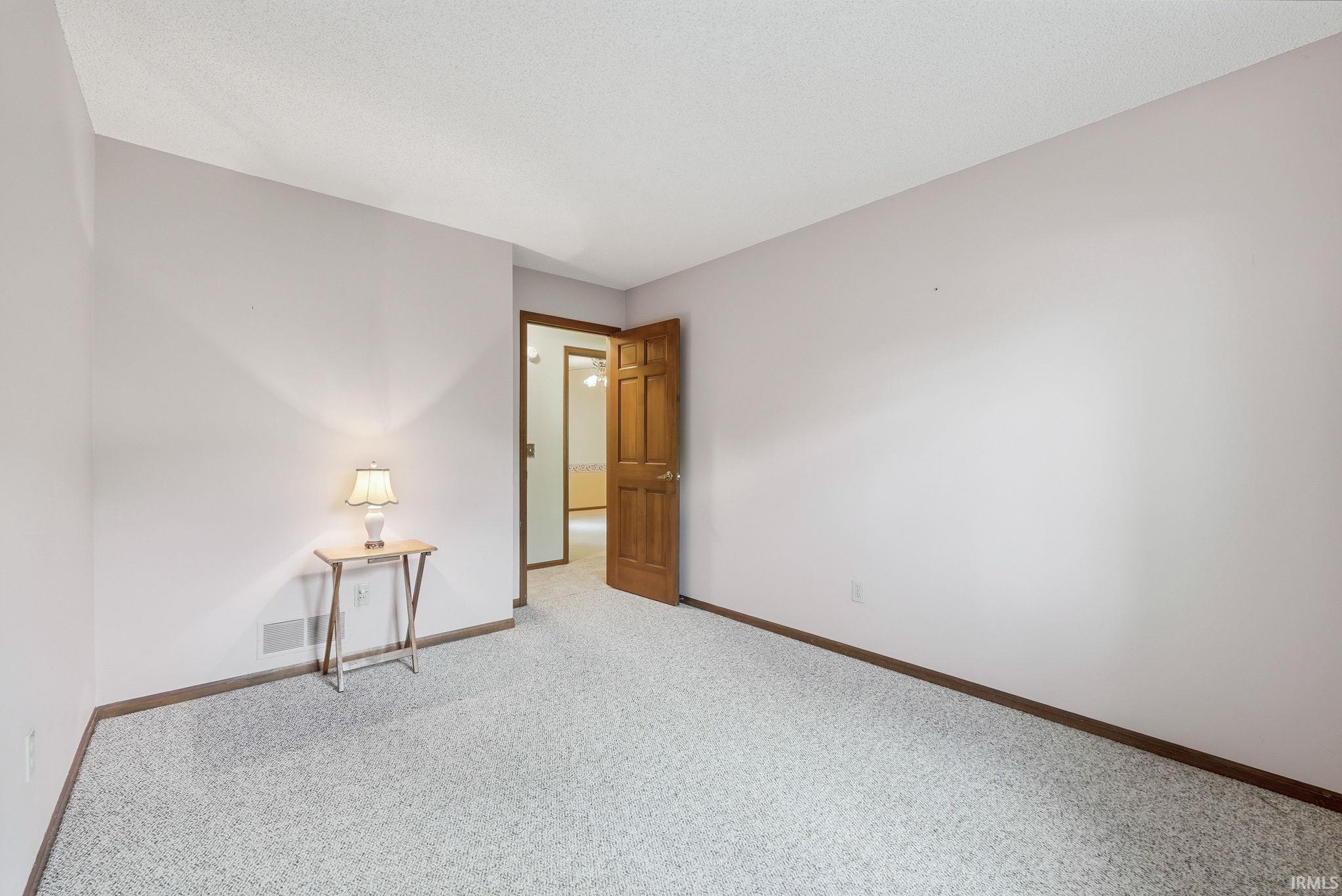 Photo 21 of 4909 Clovedale Drive