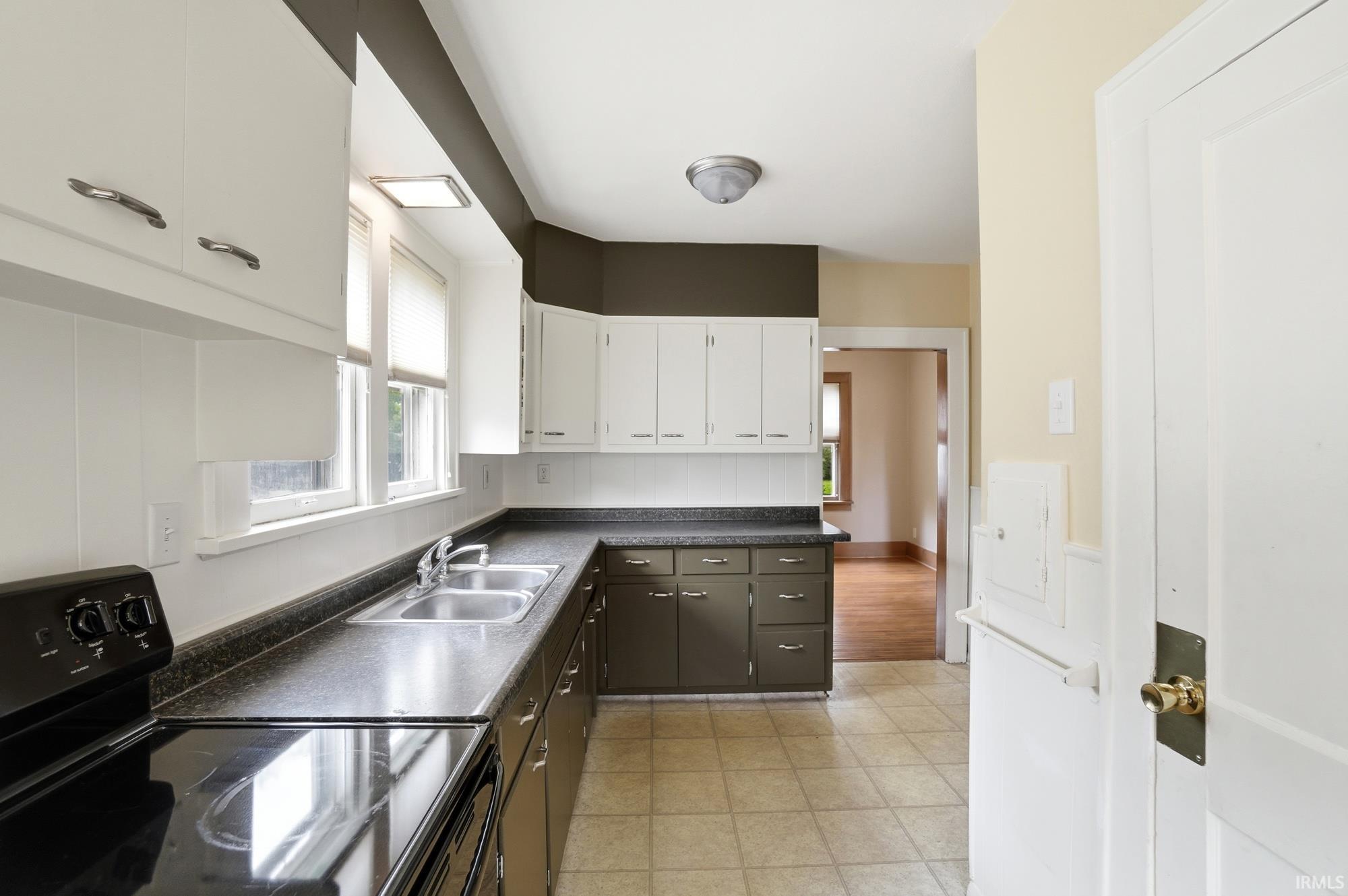Photo 7 of 2508 Woodward Avenue