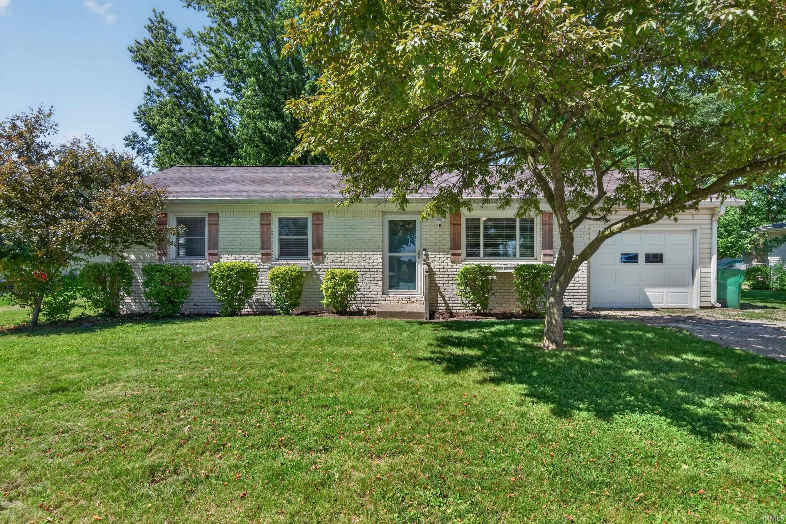 602 ELLIOTT Court