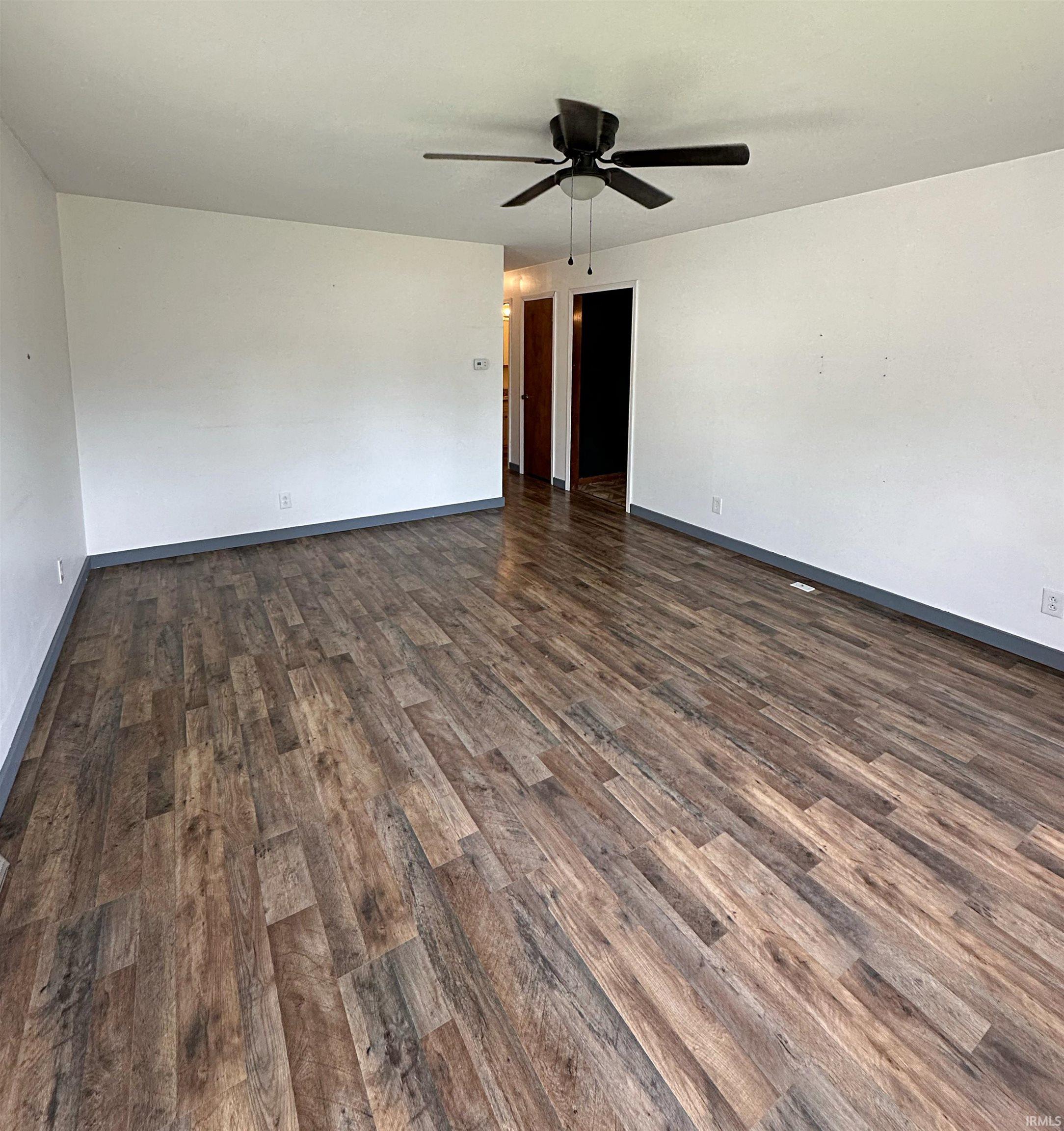 4th image of 1412 E Poplar St, Petersburg, IN 47567 | MLS# 202621357