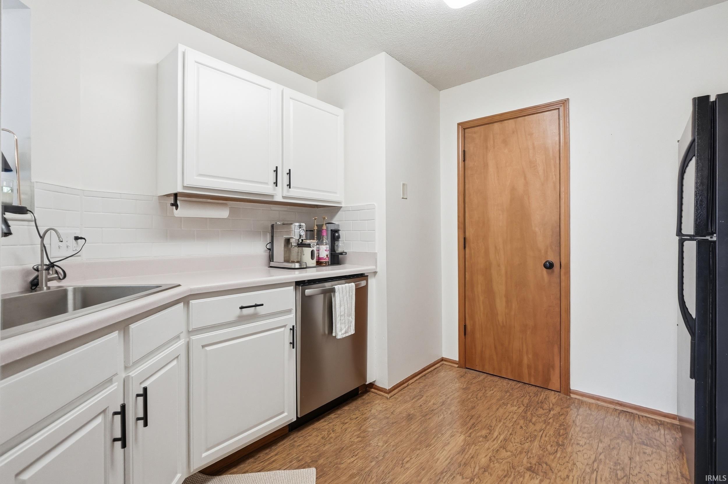 Photo 12 of 9528 Robin Meadow Place