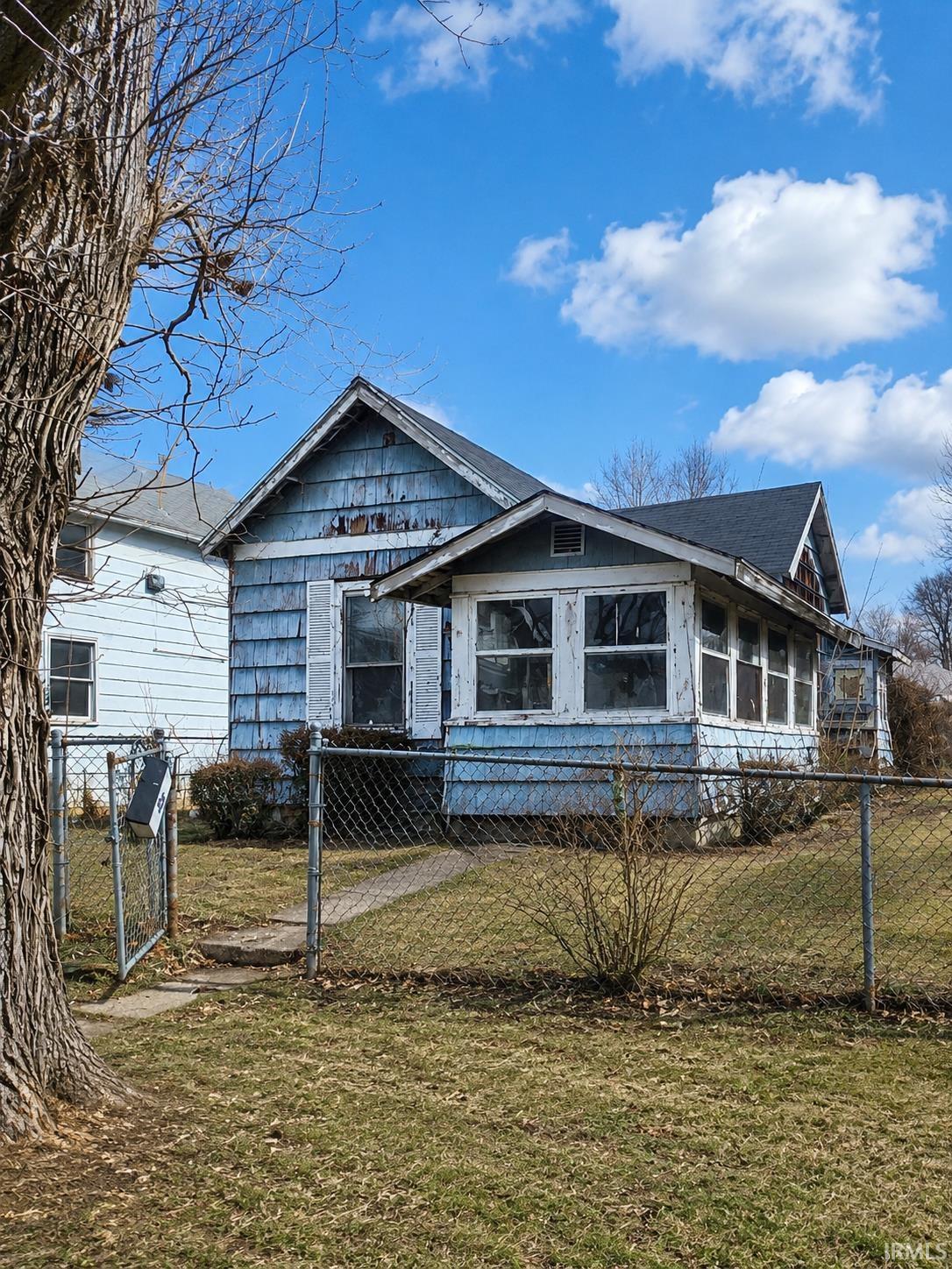 Homes for sale in Marion, IN | 2405 S Boots St, Marion, IN 46953 | MLS# 202621402