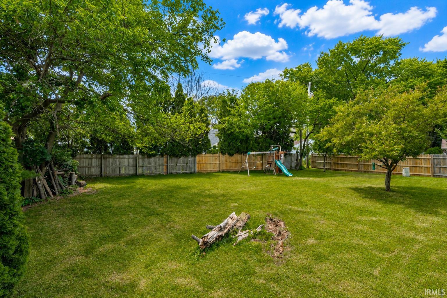 Photo 2 of 1507 Westmoor Parkway