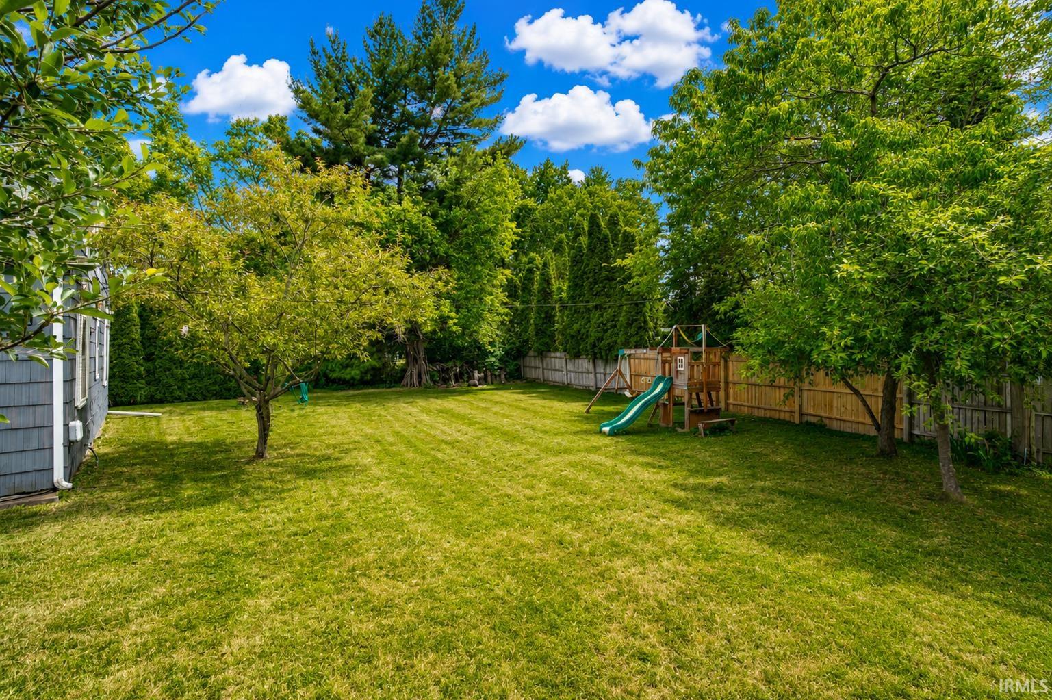 Photo 5 of 1507 Westmoor Parkway