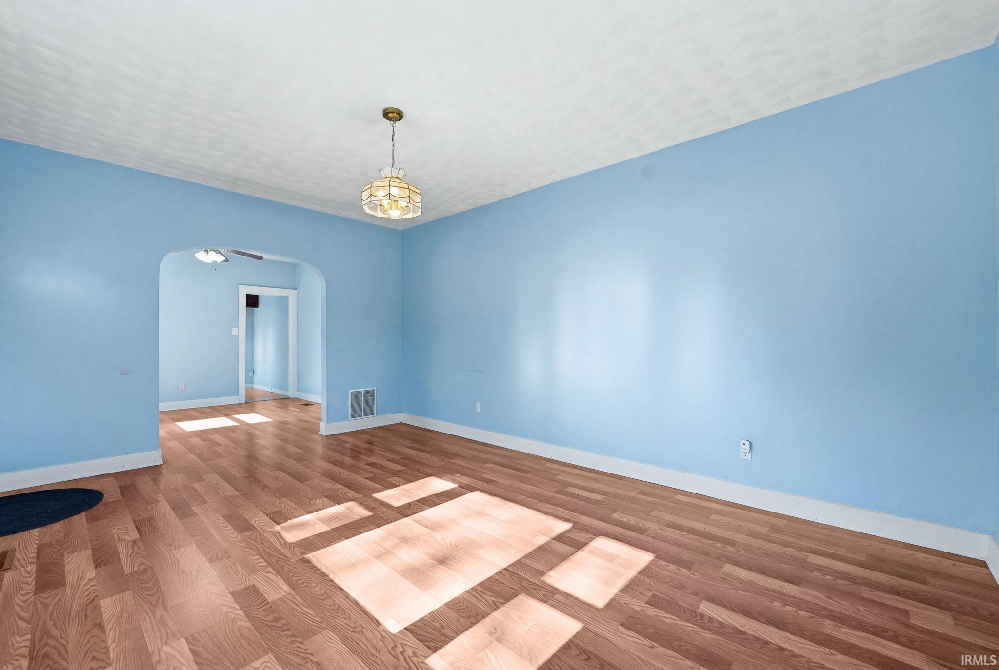 Photo 4 of 4302 Weisser Park Avenue