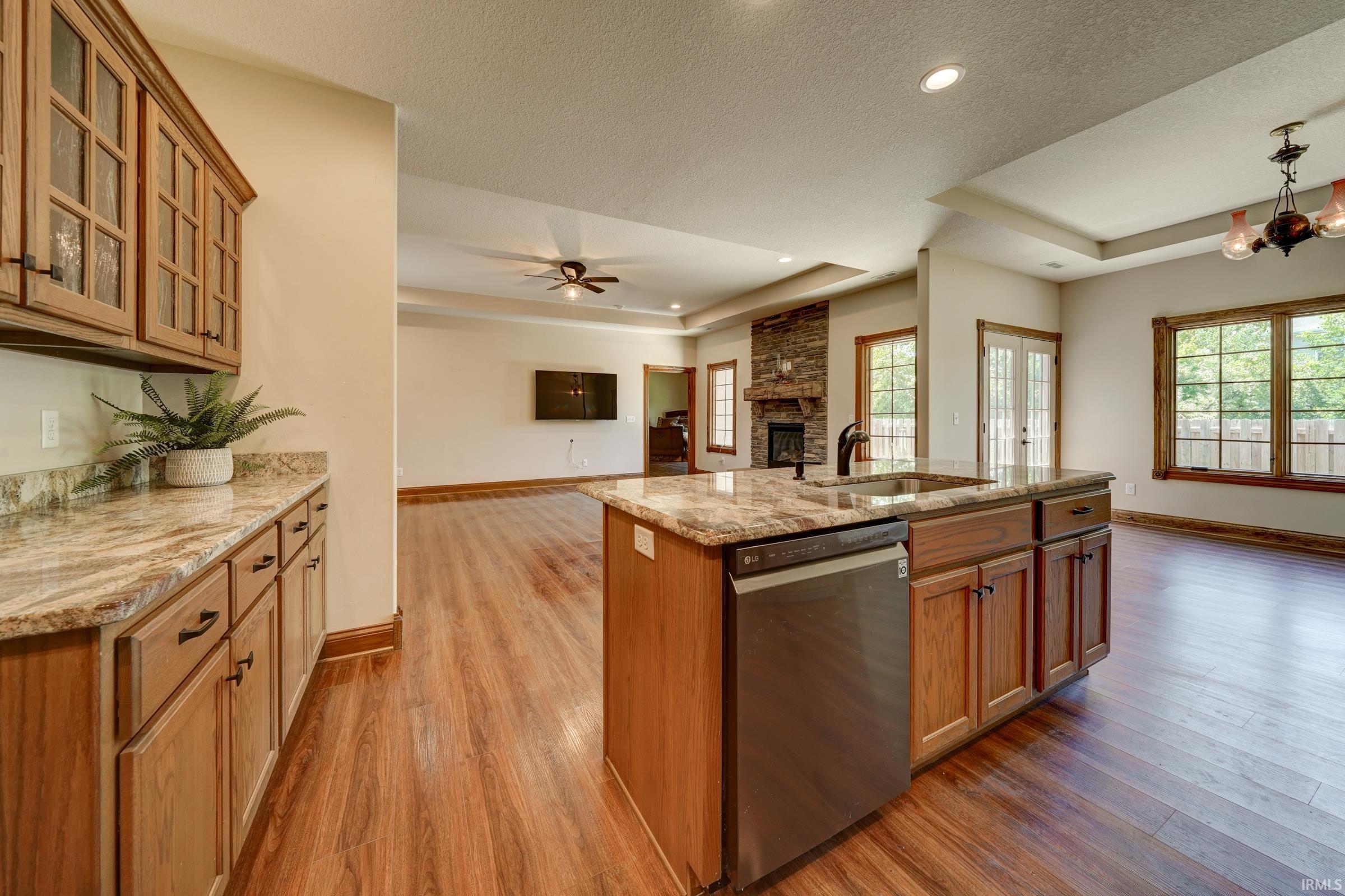 Photo 14 of 7883 Luna Way