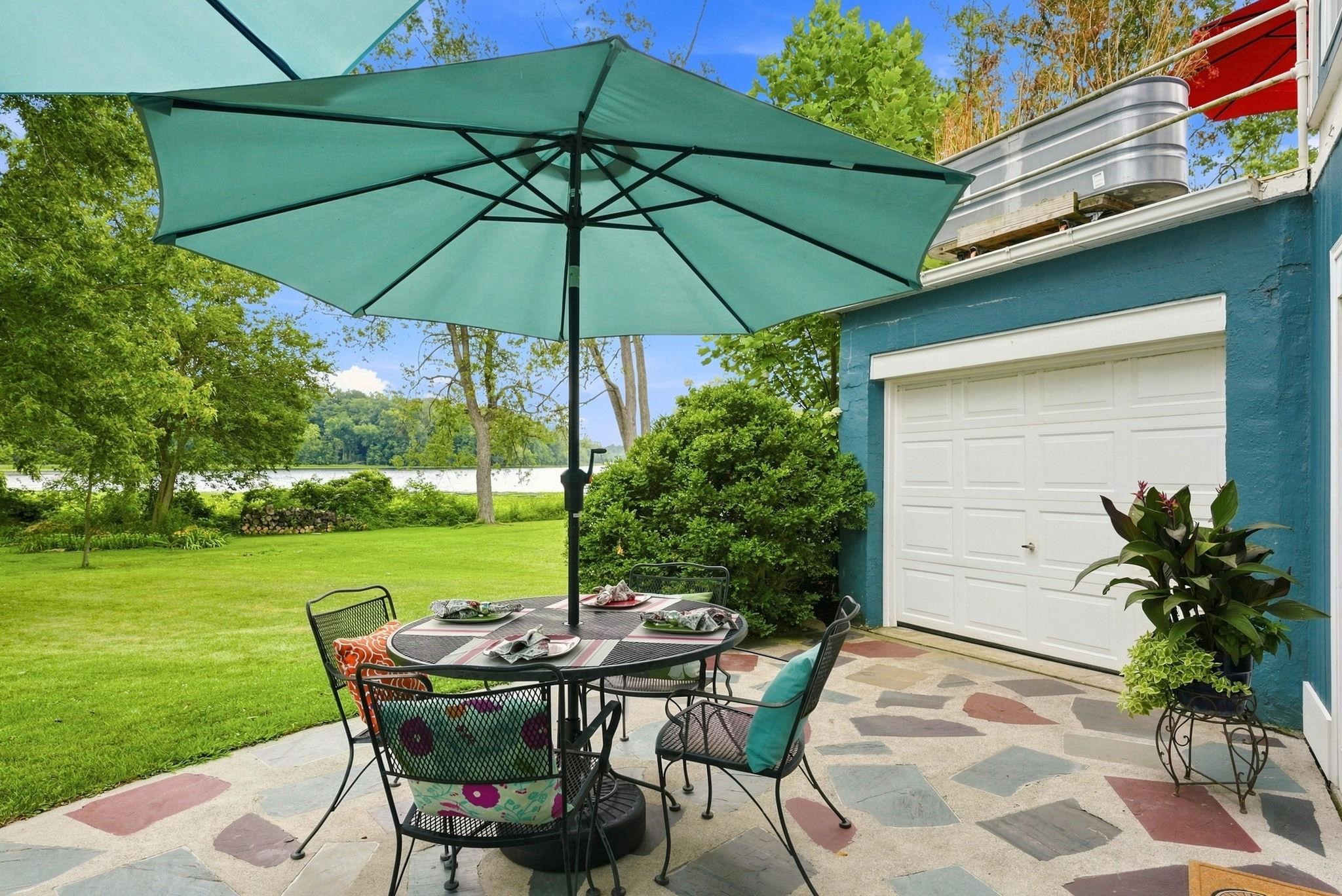 Photo 10 of 5945 S Woodstrail Drive