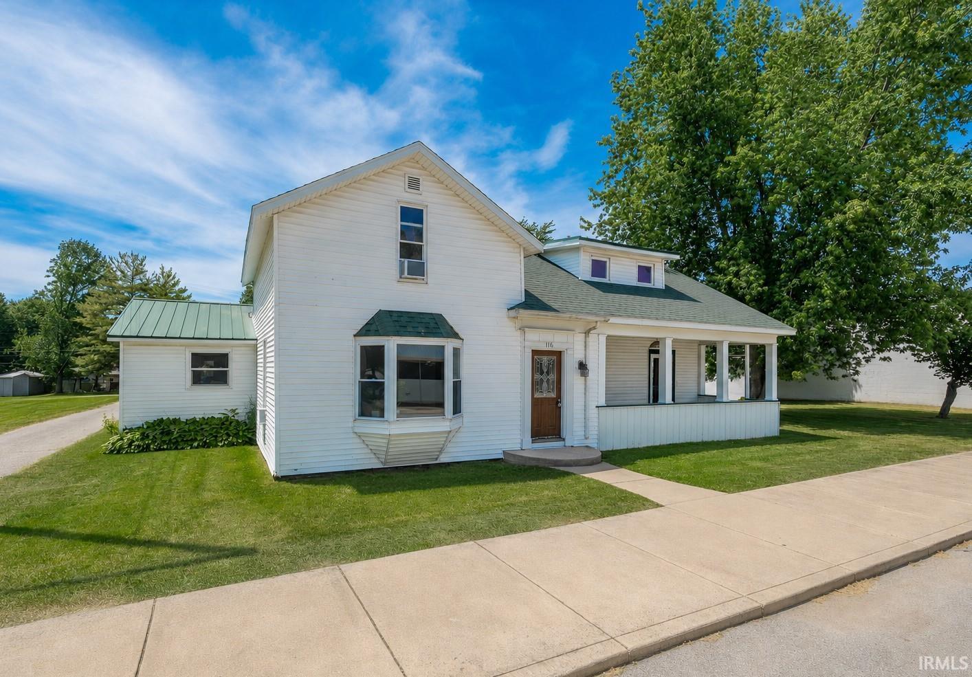 Homes for sale in Etna Green, IN | 116 S Walnut St, Etna Green, IN 46524 | MLS# 202621862