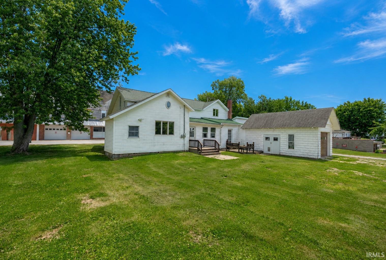 Homes for sale in Etna Green, IN | 116 S Walnut St, Etna Green, IN 46524 | MLS# 202621862