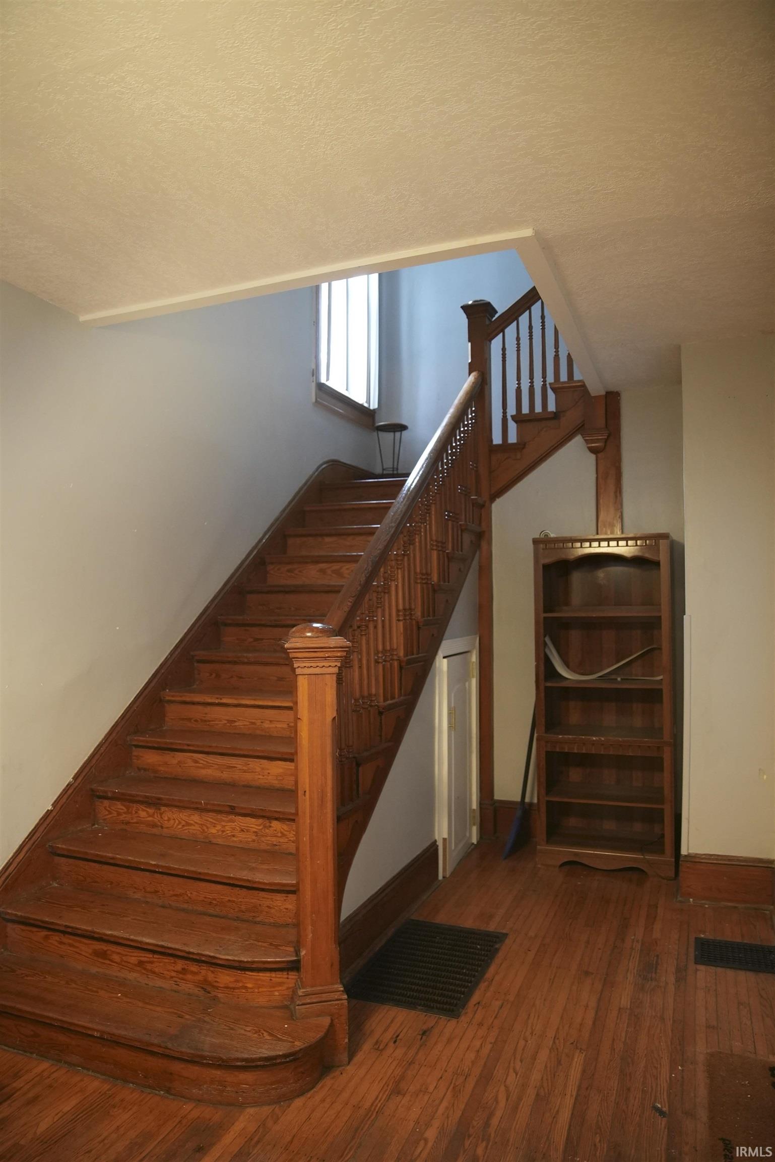 Photo 4 of 1332 W Washington Boulevard