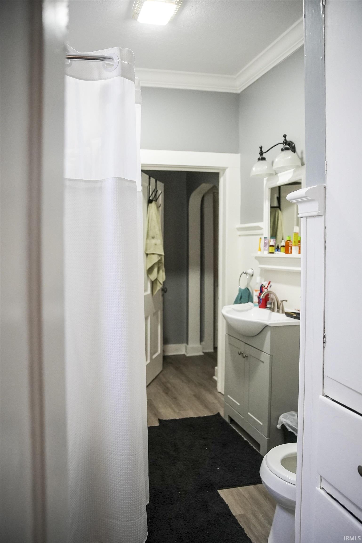 Photo 5 of 1332 W Washington Boulevard