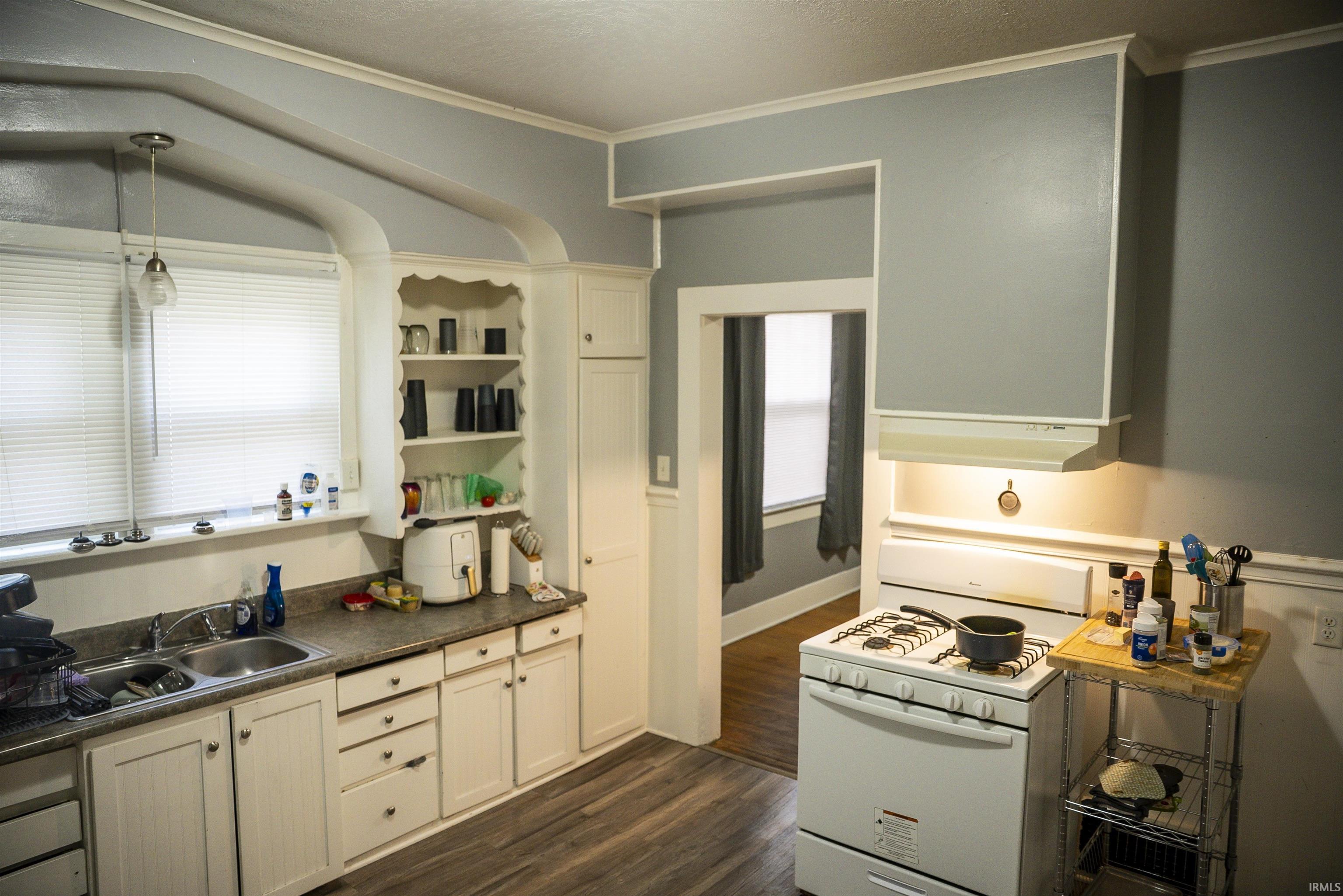Photo 8 of 1332 W Washington Boulevard