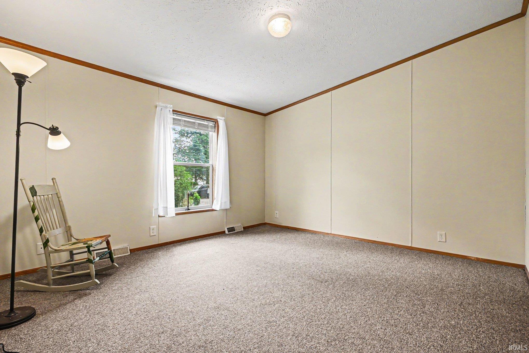 Photo 9 of 5200 W Lakeview Park Drive