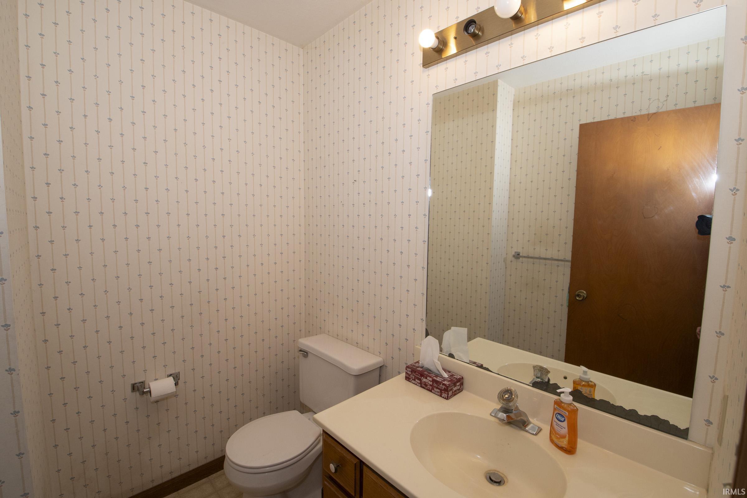 Photo 12 of 59322 Teaberry Court