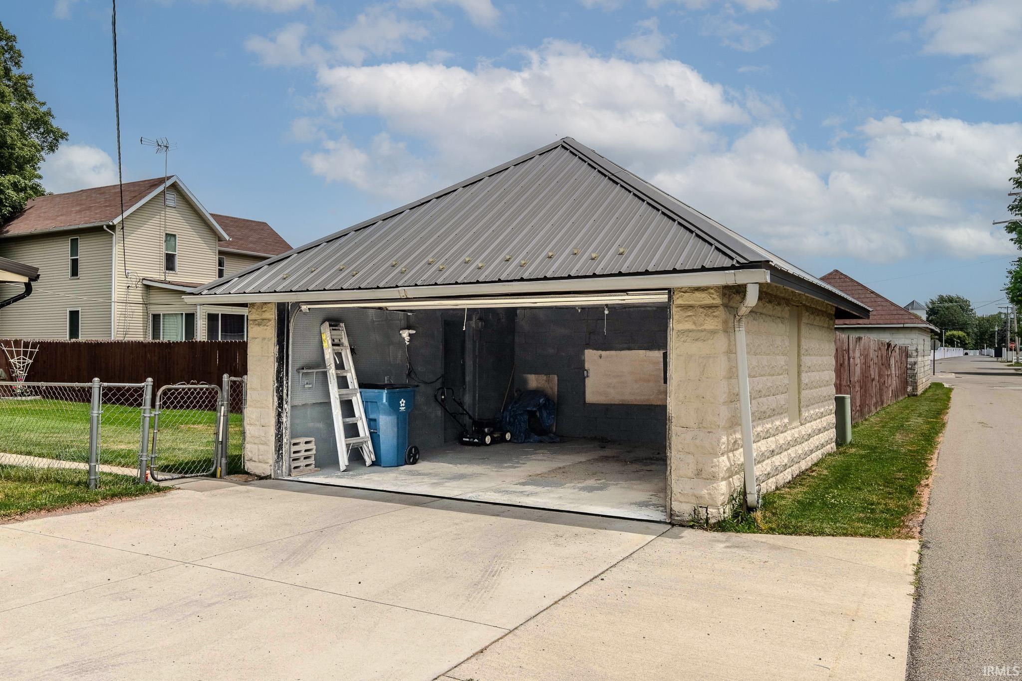 Property Photo 13