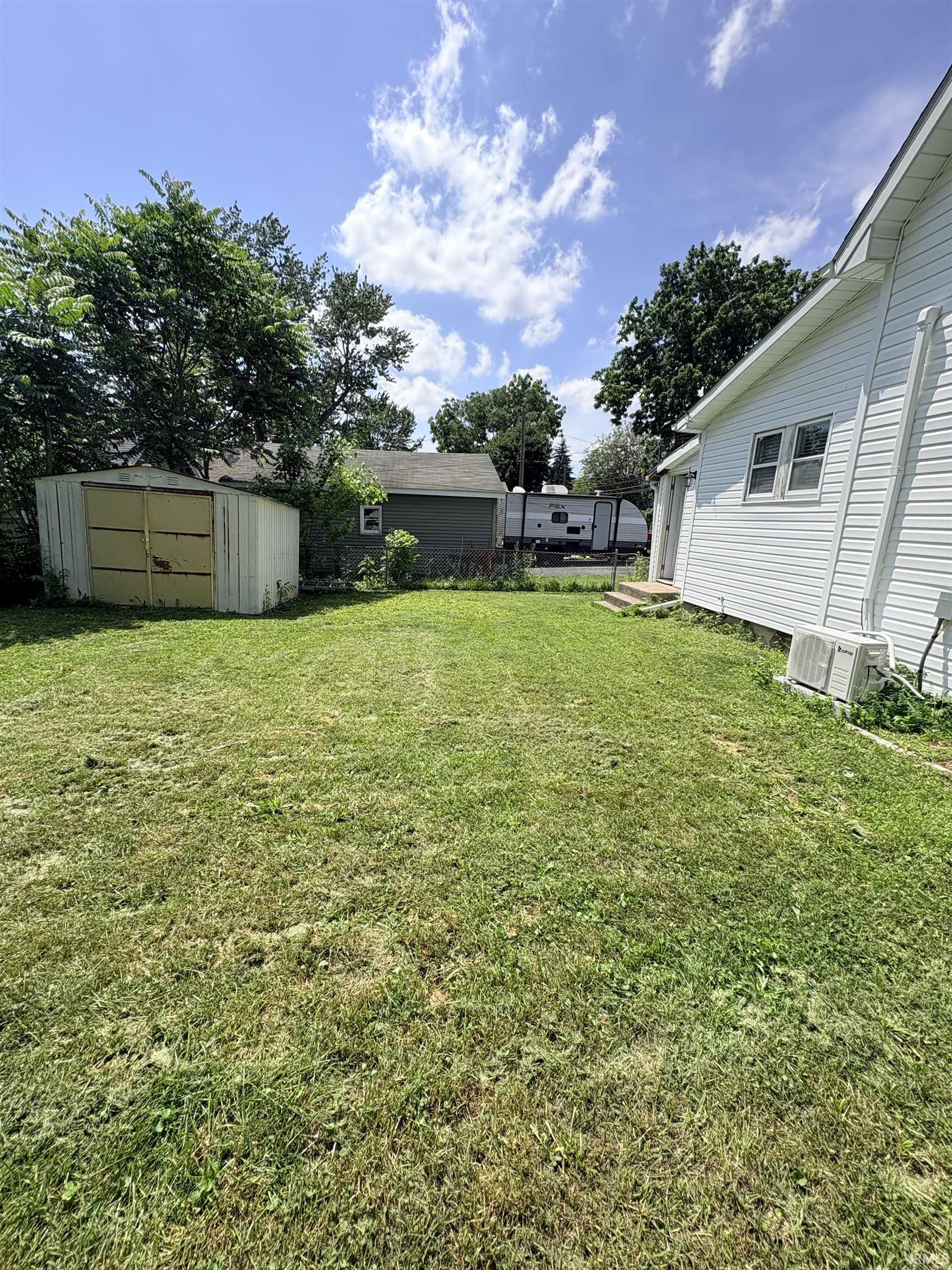Homes for sale in Elwood, IN | 214 S 10th St, Elwood, IN 46036 | MLS# 202623483