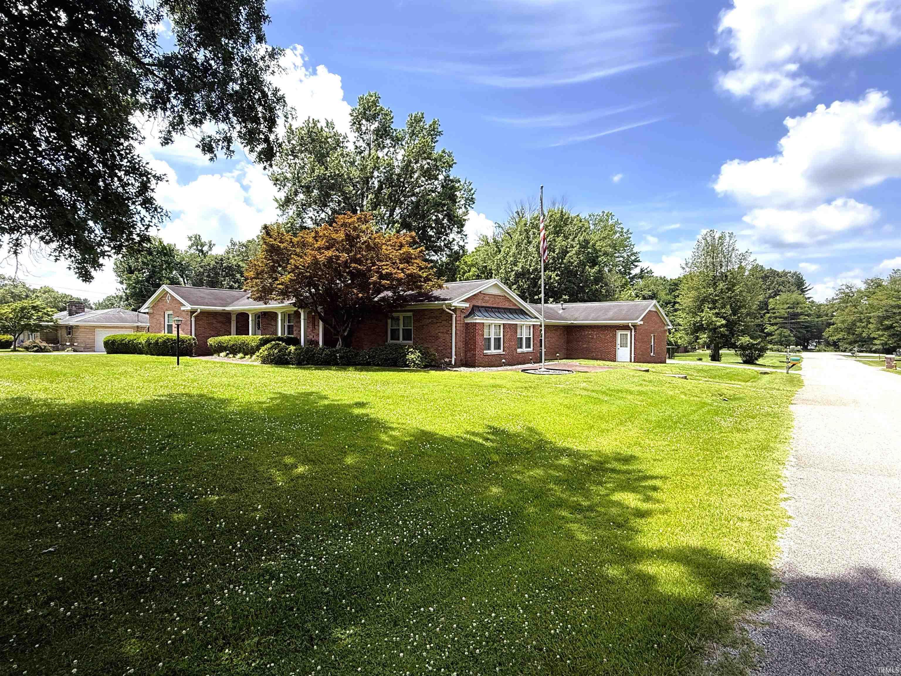 Homes for sale in Evansville, IN | 1311 Mcdowell Rd, Evansville, IN 47712 | MLS# 202623625