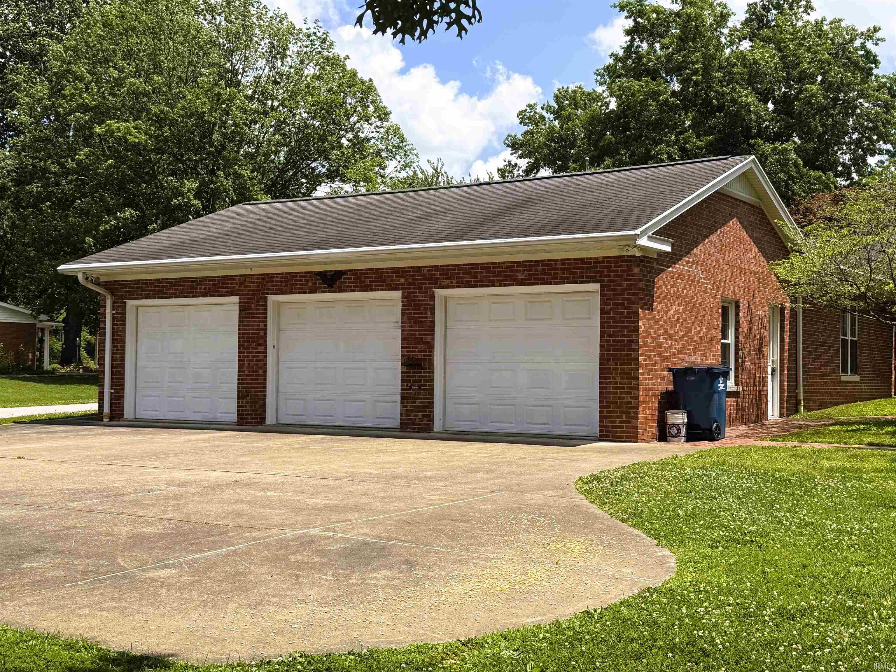 Homes for sale in Evansville, IN | 1311 Mcdowell Rd, Evansville, IN 47712 | MLS# 202623625