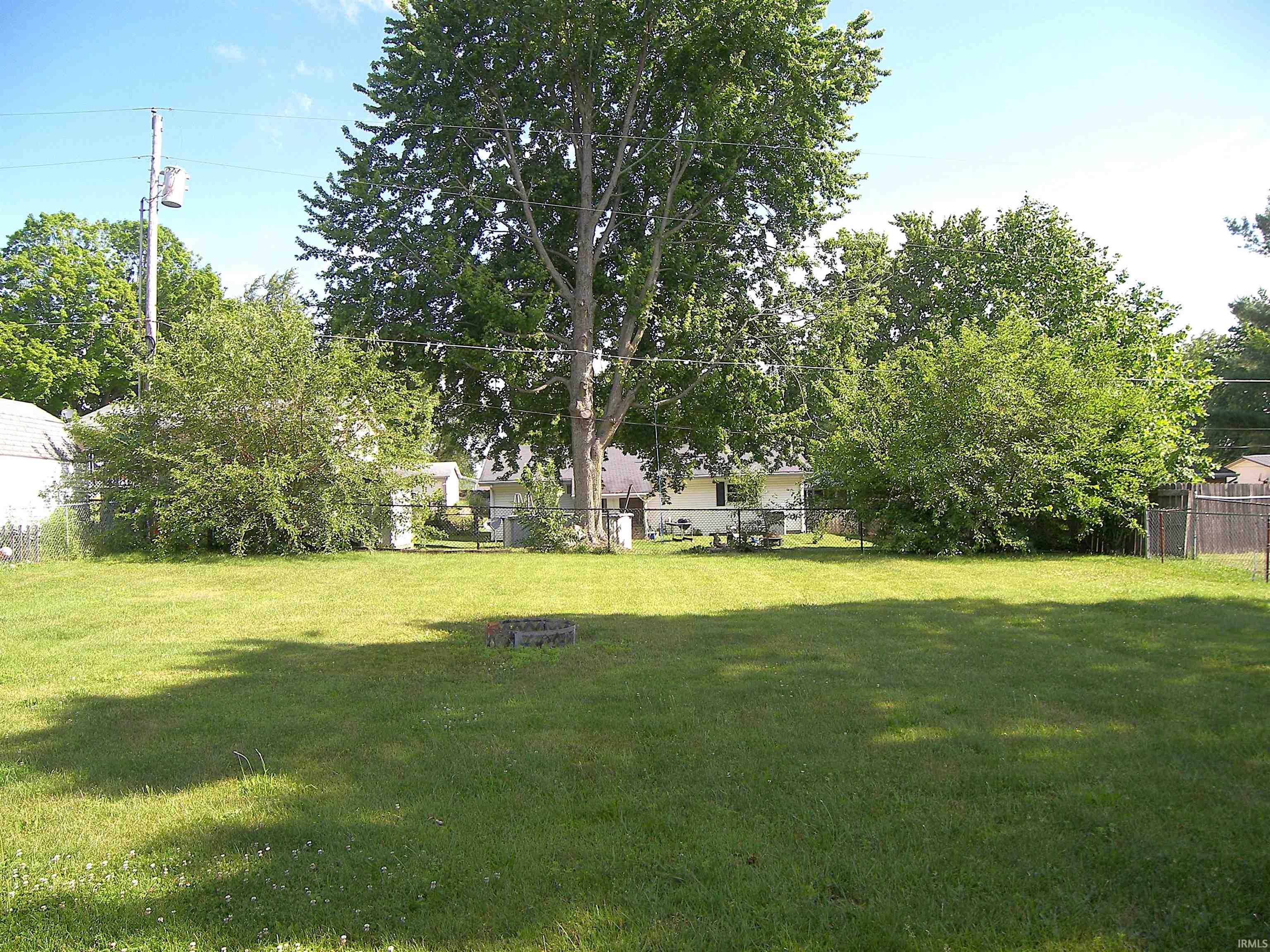 Photo 38 of 402 W Pickwick Drive