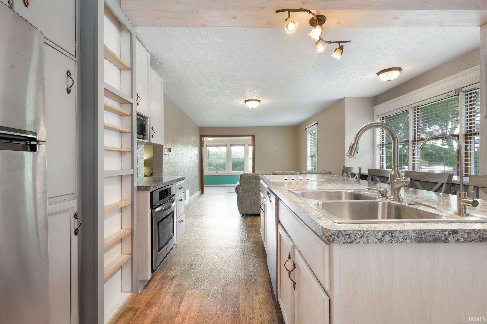 Photo 4 of 56040 River Heights