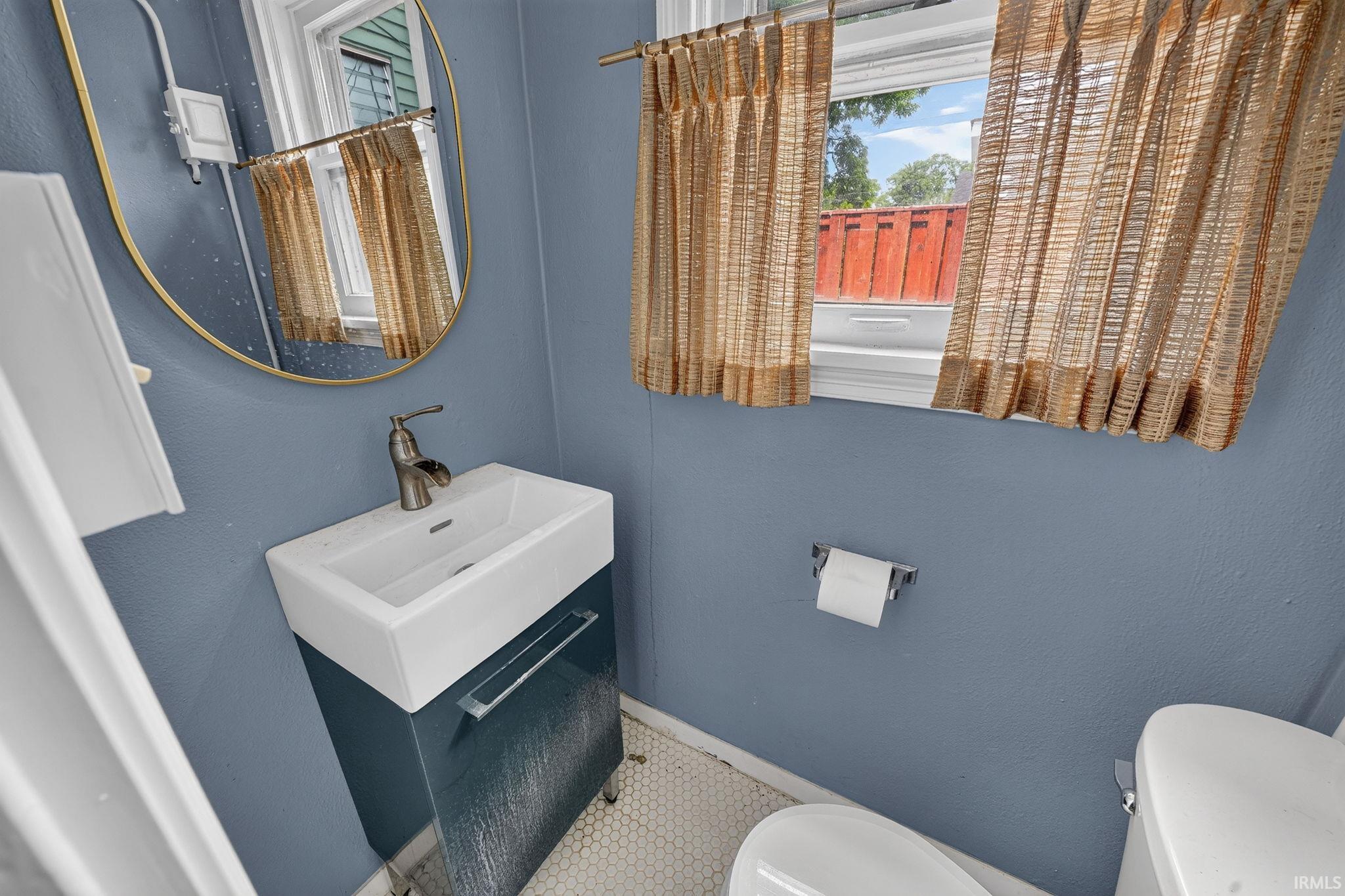 Half bathroom in bonus room