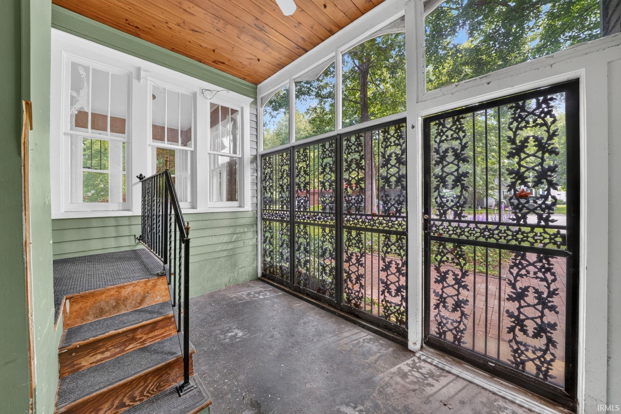 Enclosed porch